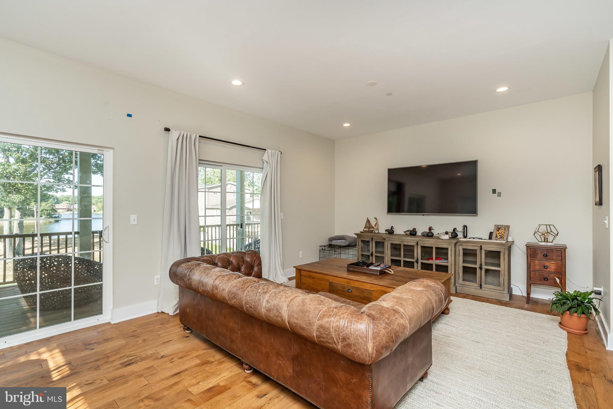 CEDAR CREEK - Residential