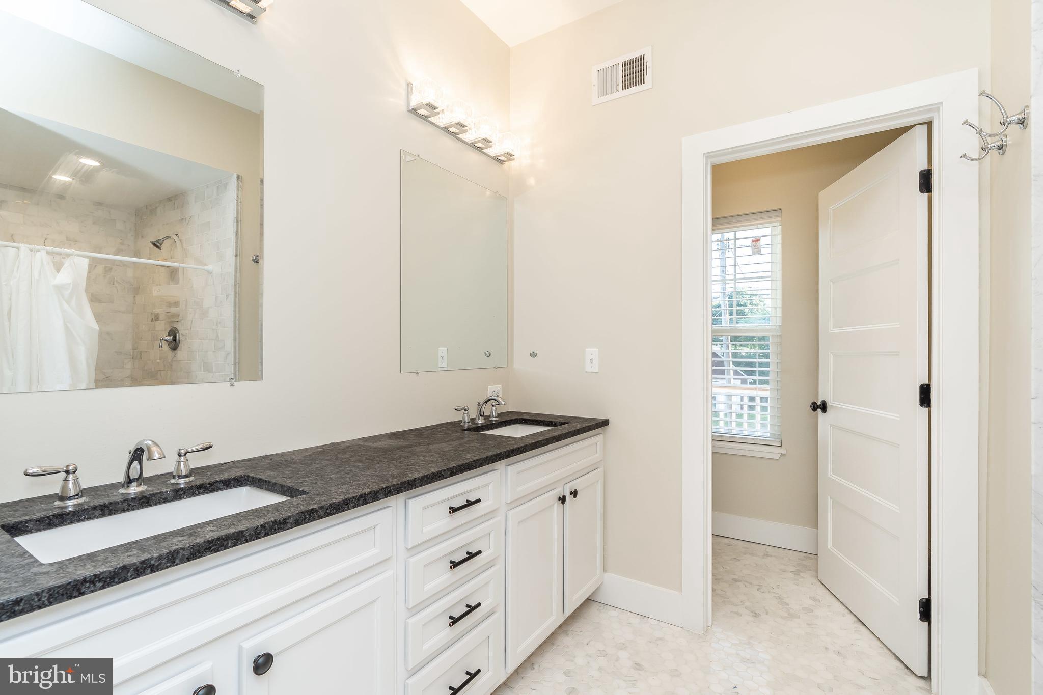 CEDAR CREEK - Residential