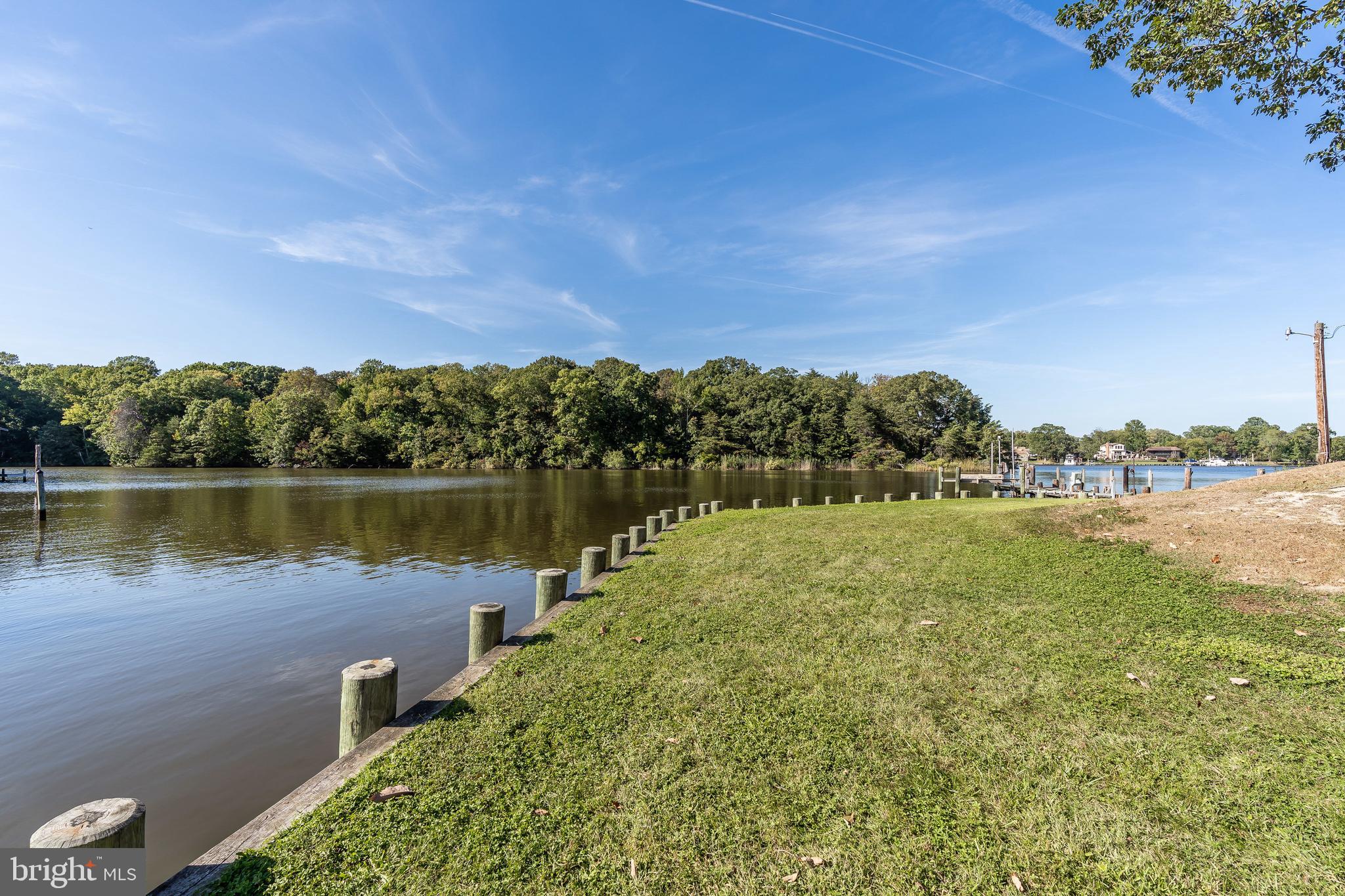 CEDAR CREEK - Residential