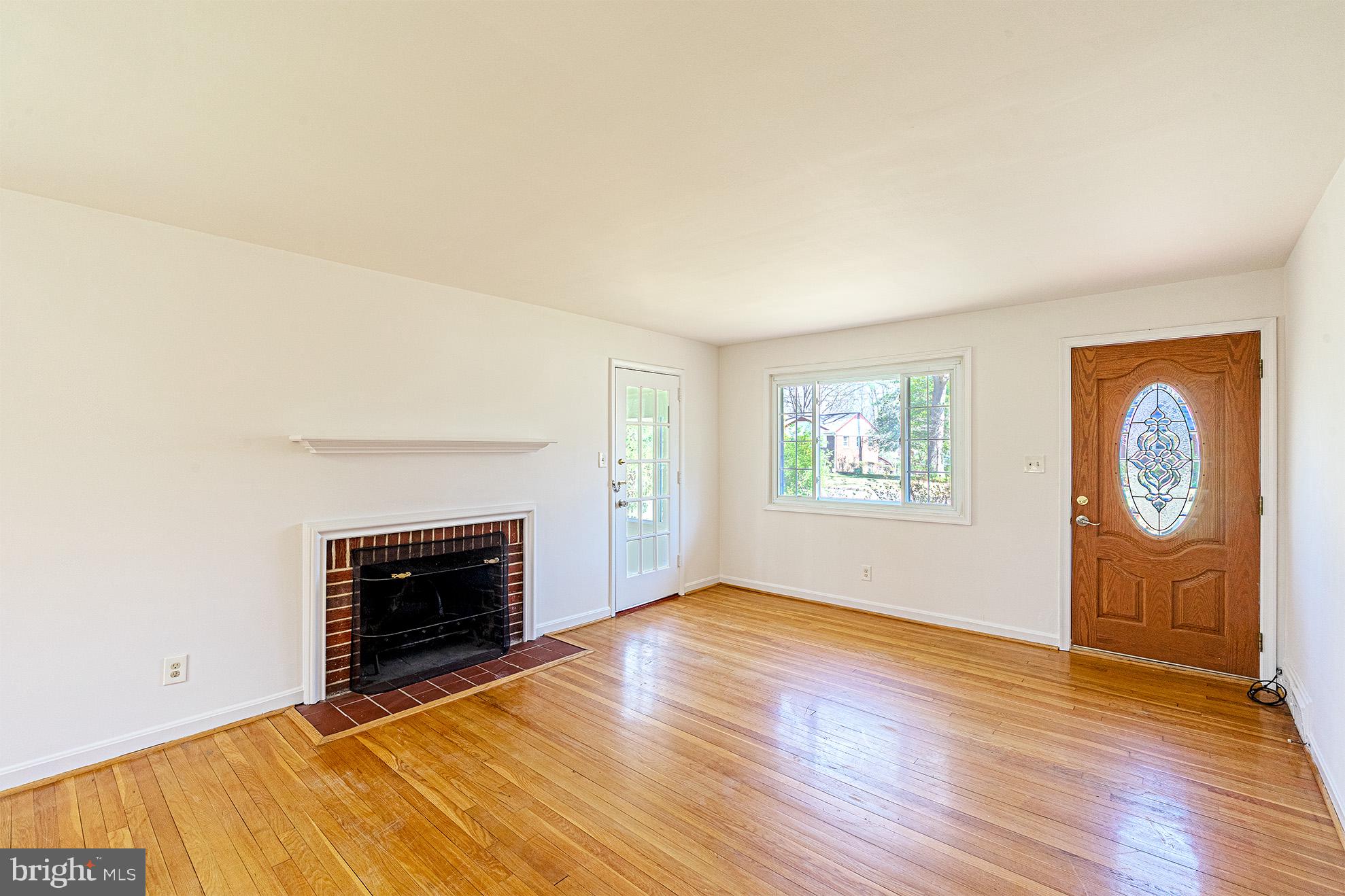 BROYHILL PARK - Residential Lease