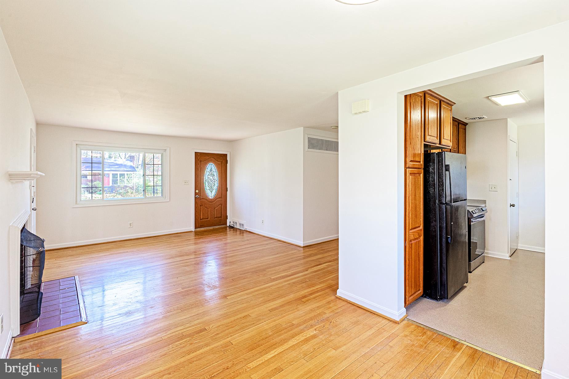 BROYHILL PARK - Residential Lease