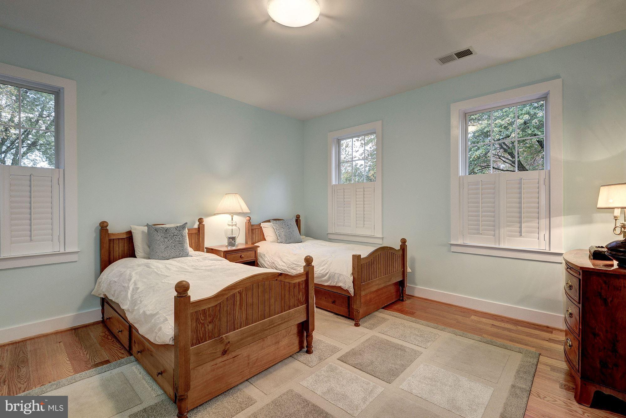 OLD DOMINION GARDENS - Residential