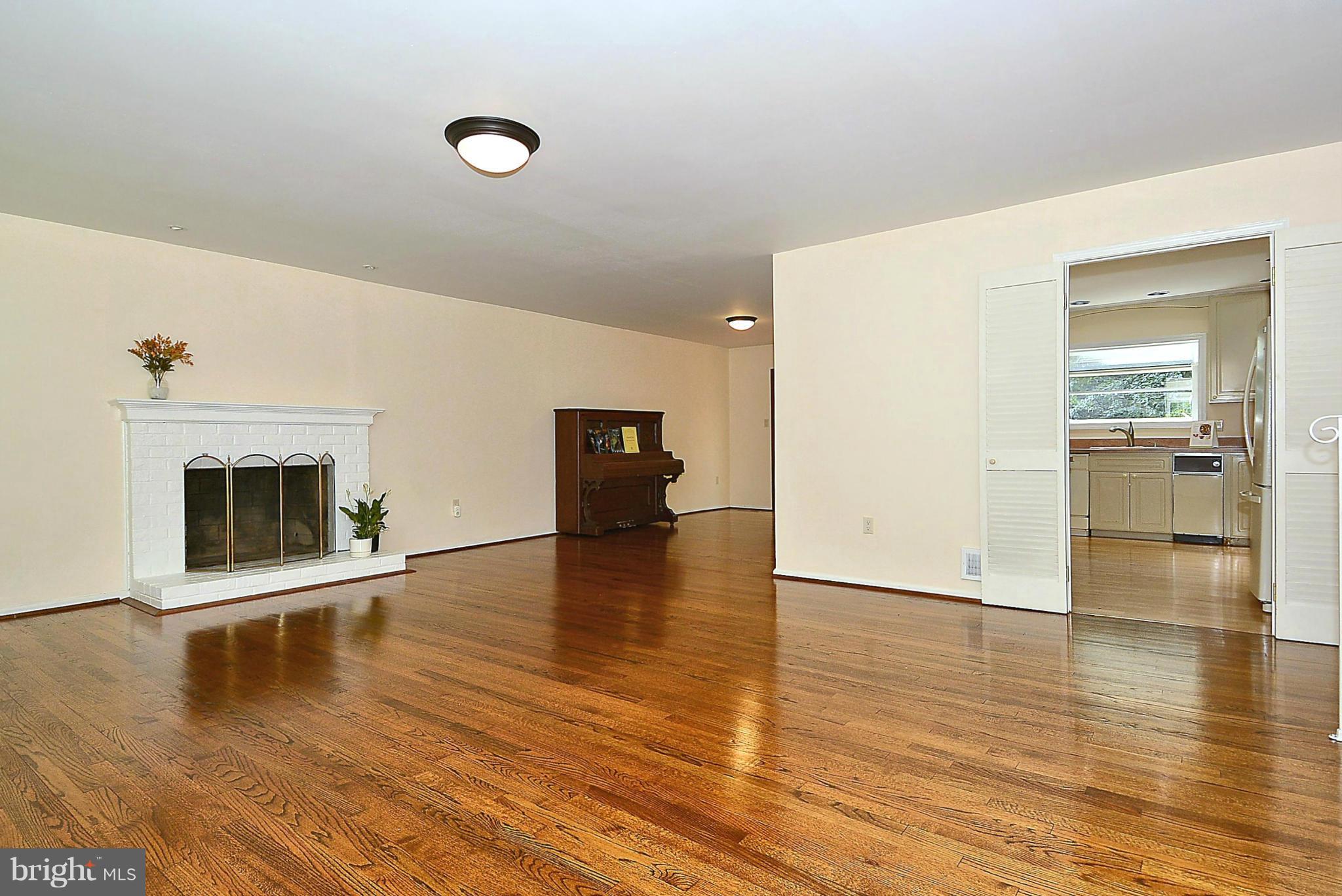 LEXINGTON ESTATES - Residential