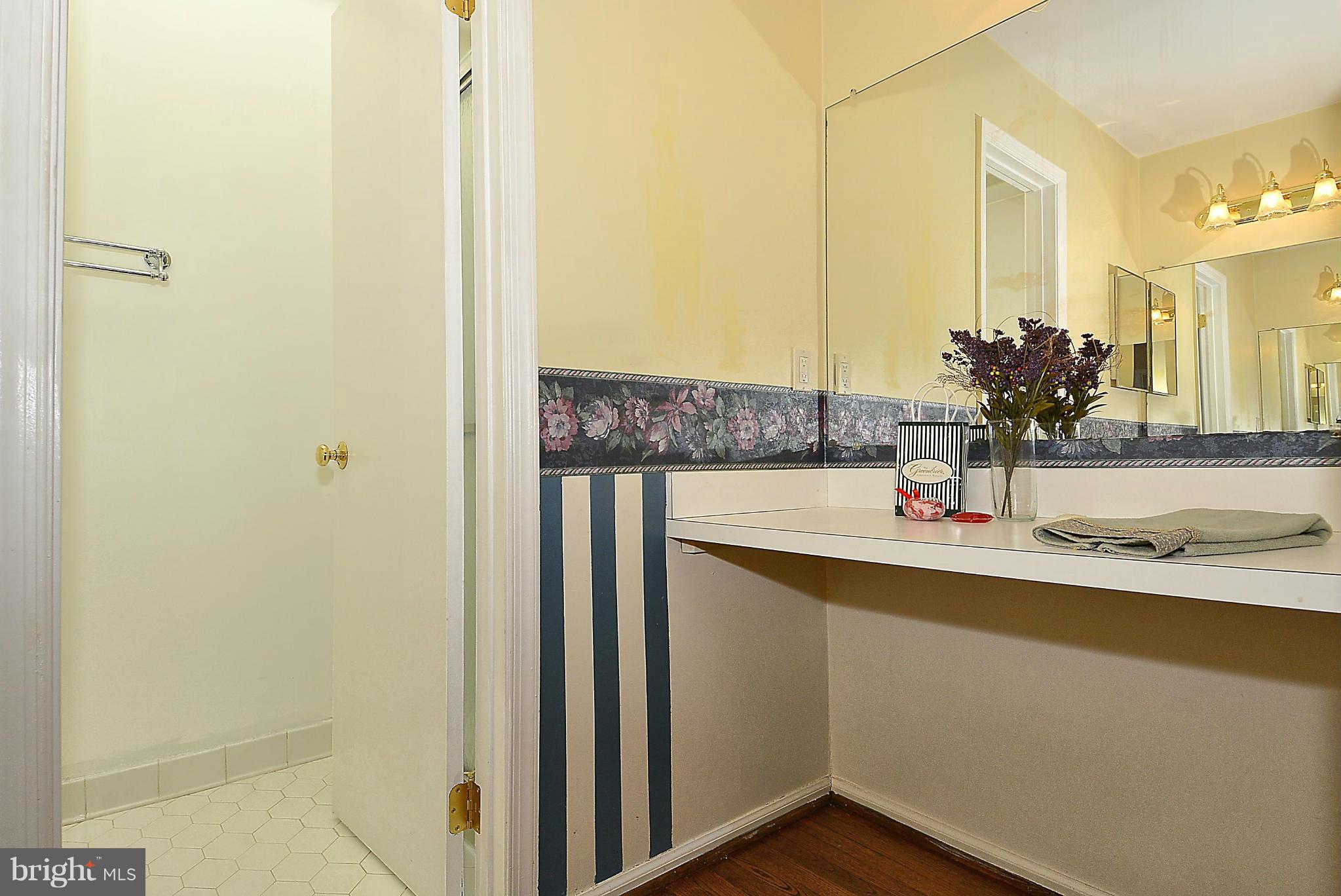 LEXINGTON ESTATES - Residential