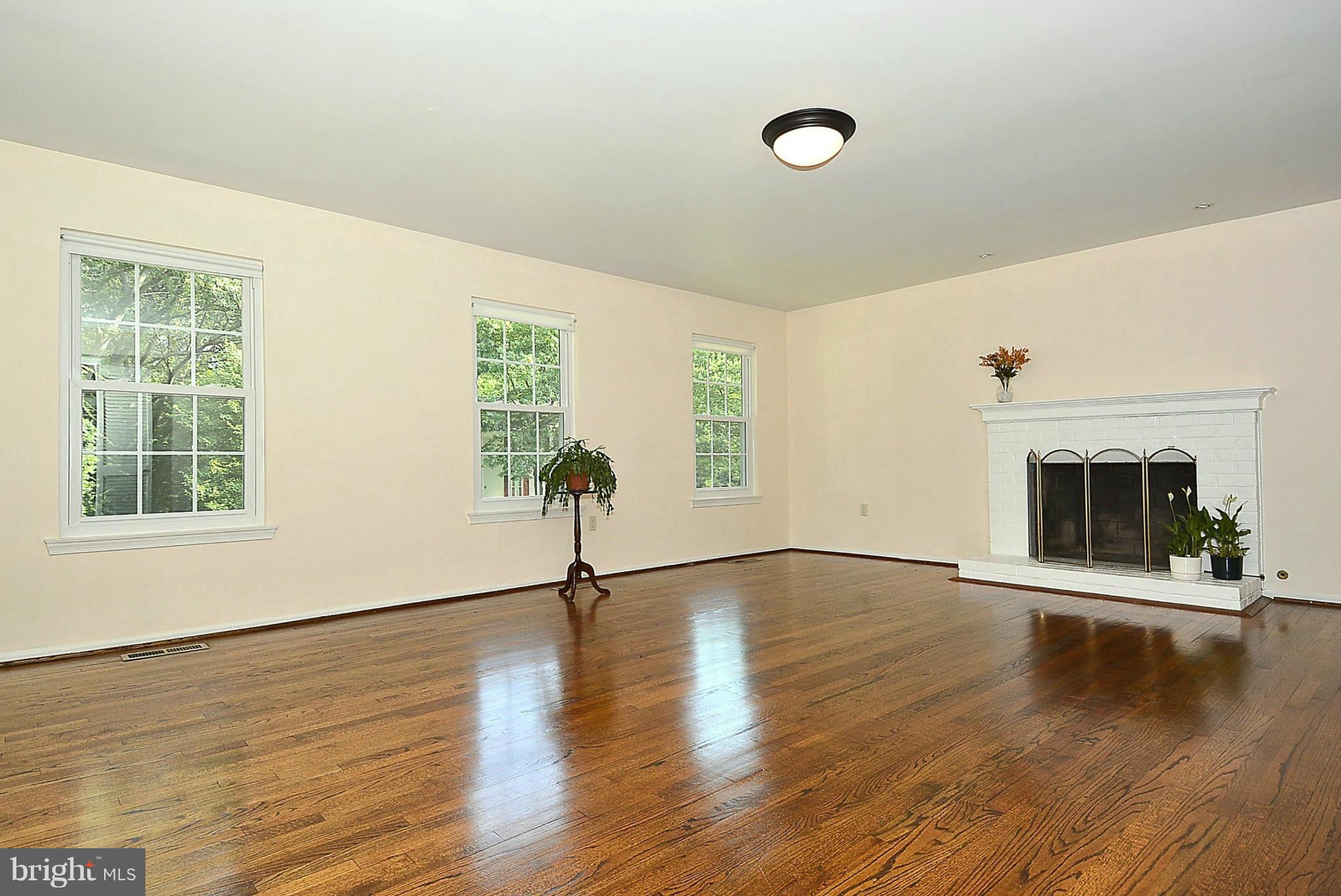 LEXINGTON ESTATES - Residential