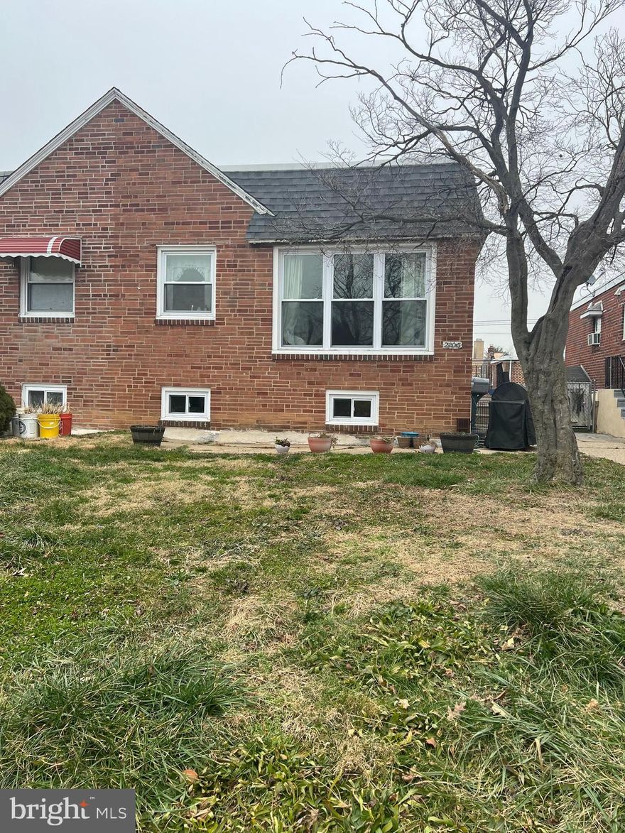 Welcome to this 3-bedroom twin home in the desirable section of Rhawnhurst in Northeast Philadelphia.  The property is in need of repair but, the main components such as the roof, windows, garage door,  and heating unit have been recently upgraded.   With some sweat equity and imagination, this house could be easily valued in the low to mid $300s.  Don't miss out, schedule your showing today