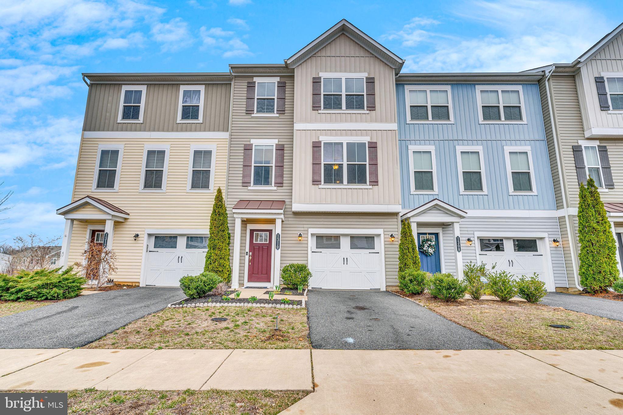 SUMMERFIELD - Residential