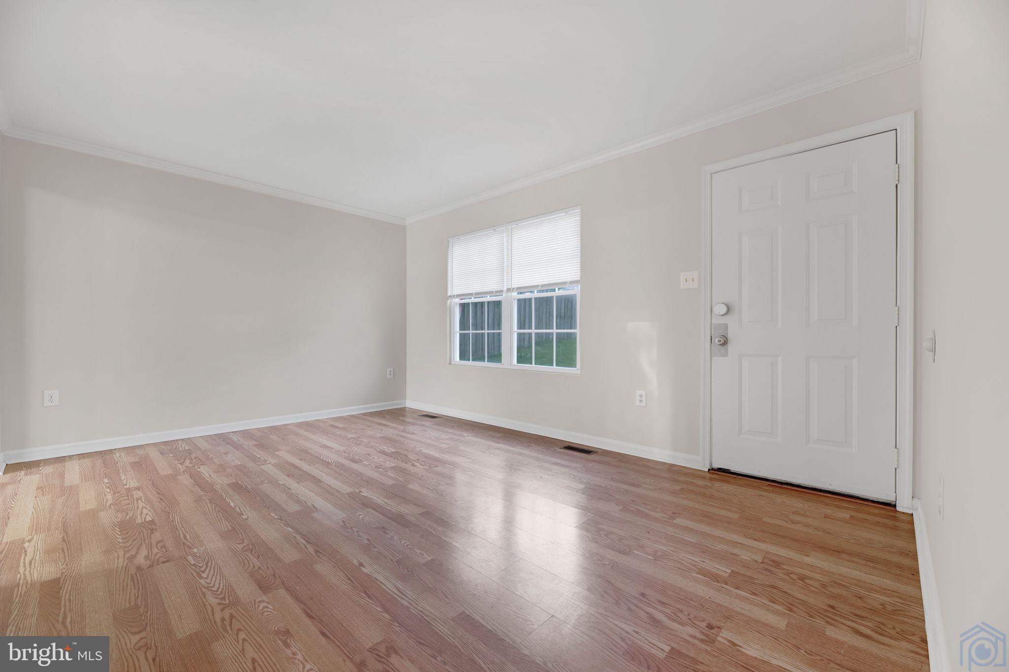 SUMMER CITY - Residential Lease