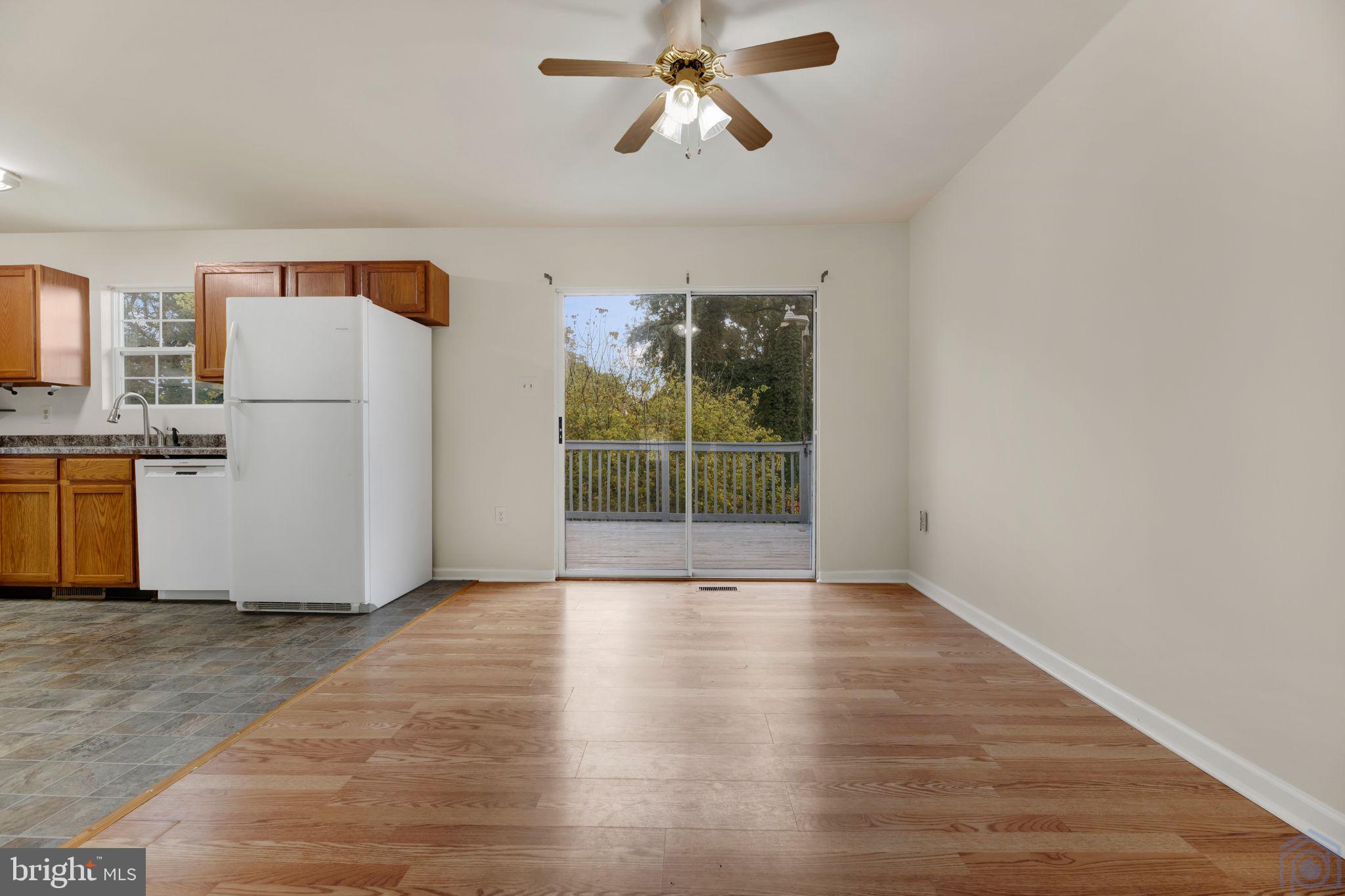 SUMMER CITY - Residential Lease