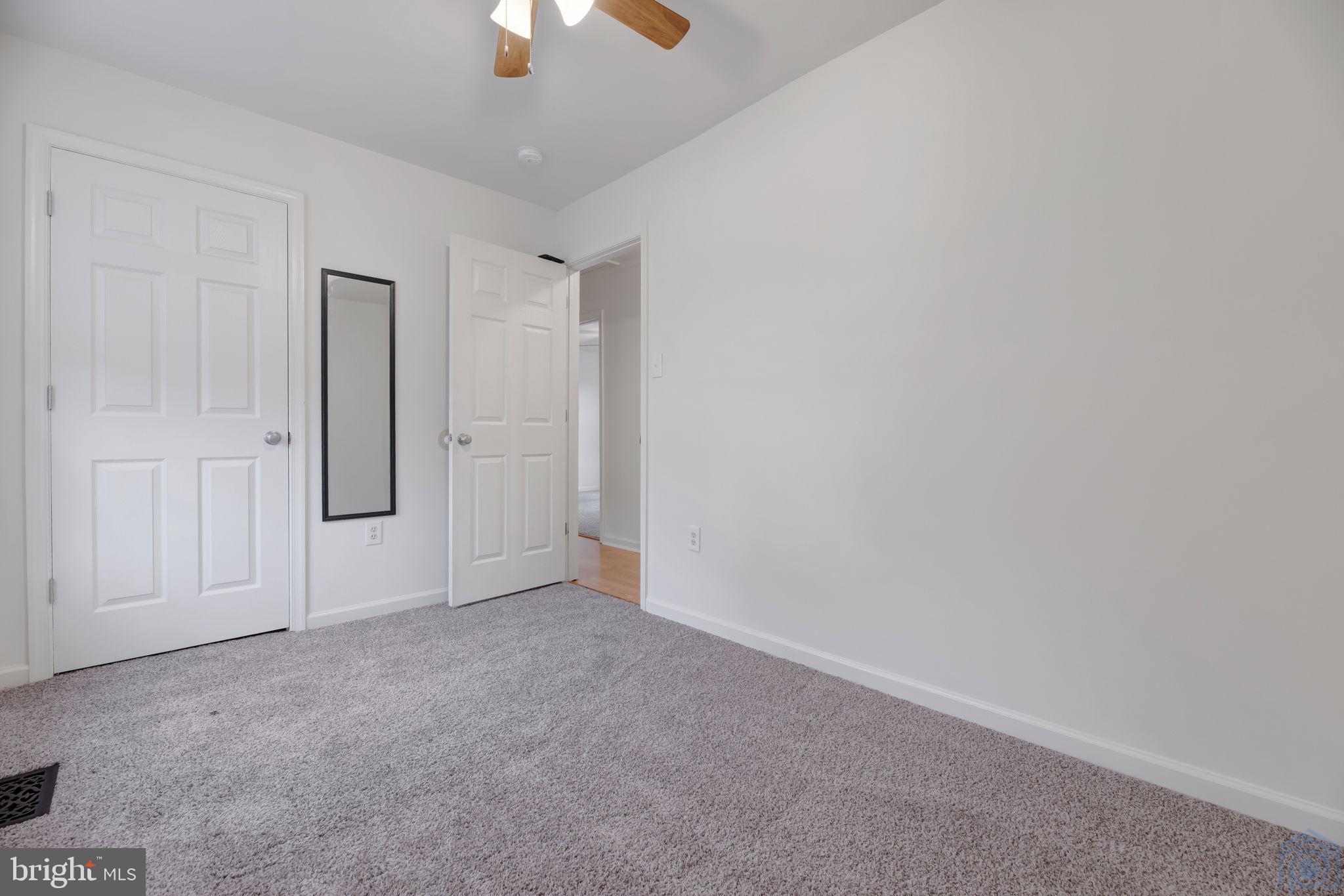 SUMMER CITY - Residential Lease