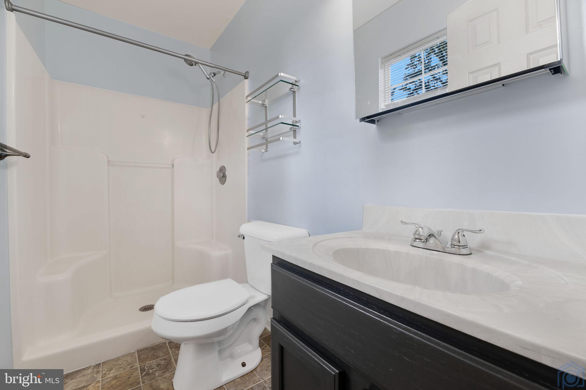 SUMMER CITY - Residential Lease