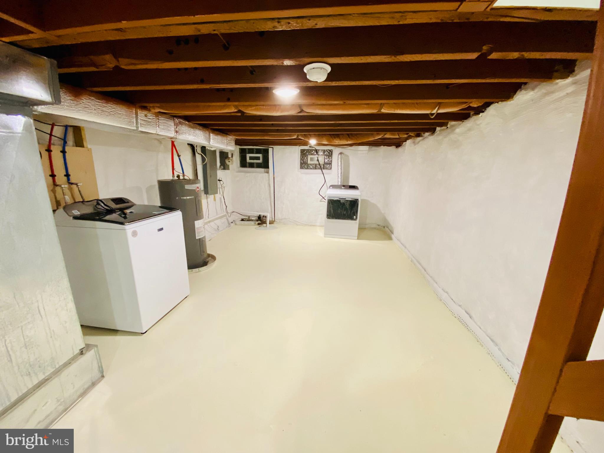 STRAWBERRY MANSION - Residential Lease