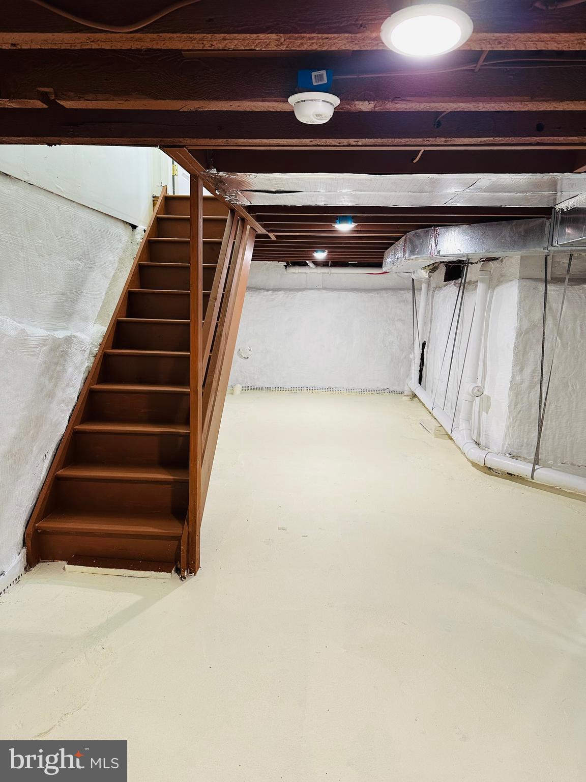 STRAWBERRY MANSION - Residential Lease
