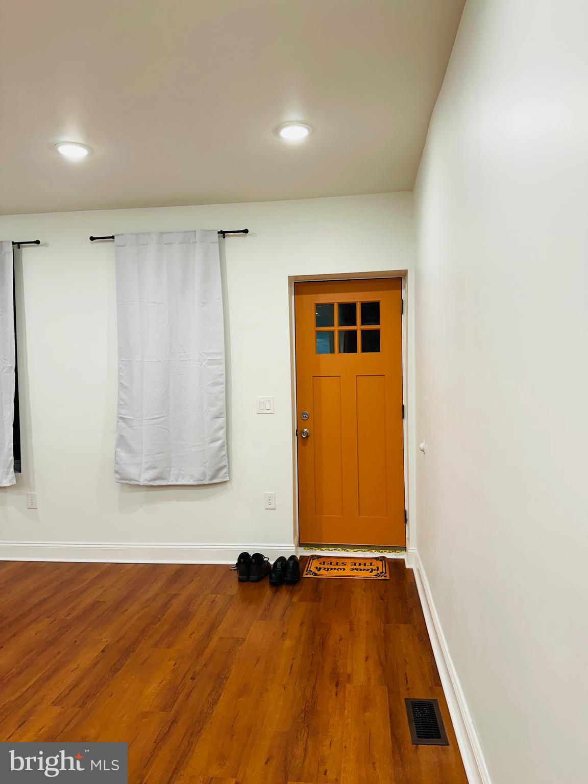 STRAWBERRY MANSION - Residential Lease