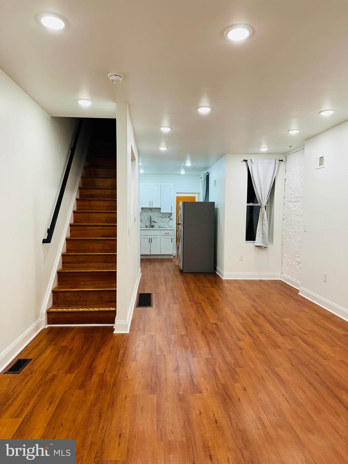 STRAWBERRY MANSION - Residential Lease