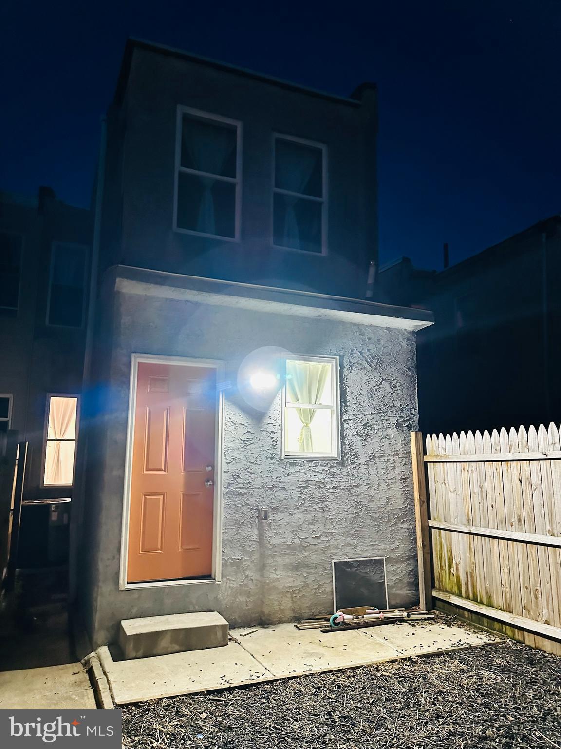 STRAWBERRY MANSION - Residential Lease