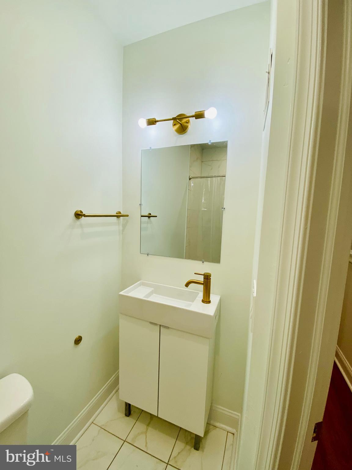 STRAWBERRY MANSION - Residential Lease