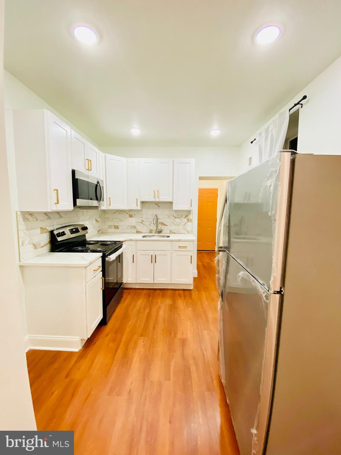 STRAWBERRY MANSION - Residential Lease