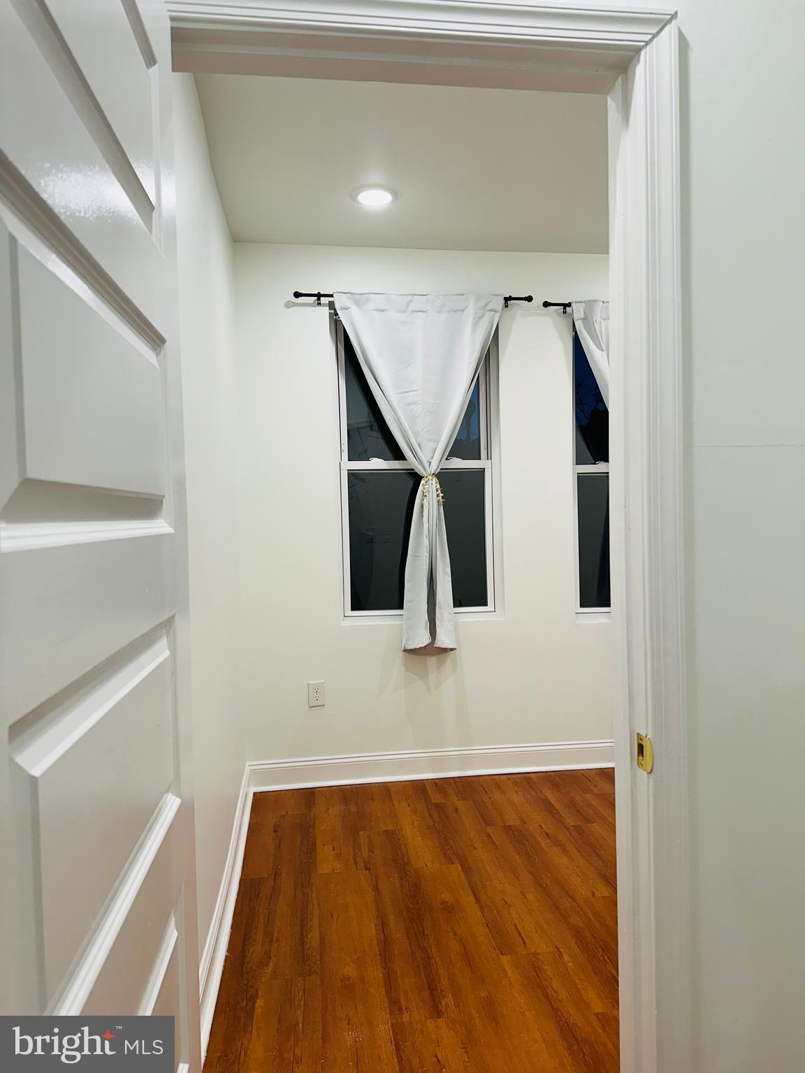 STRAWBERRY MANSION - Residential Lease