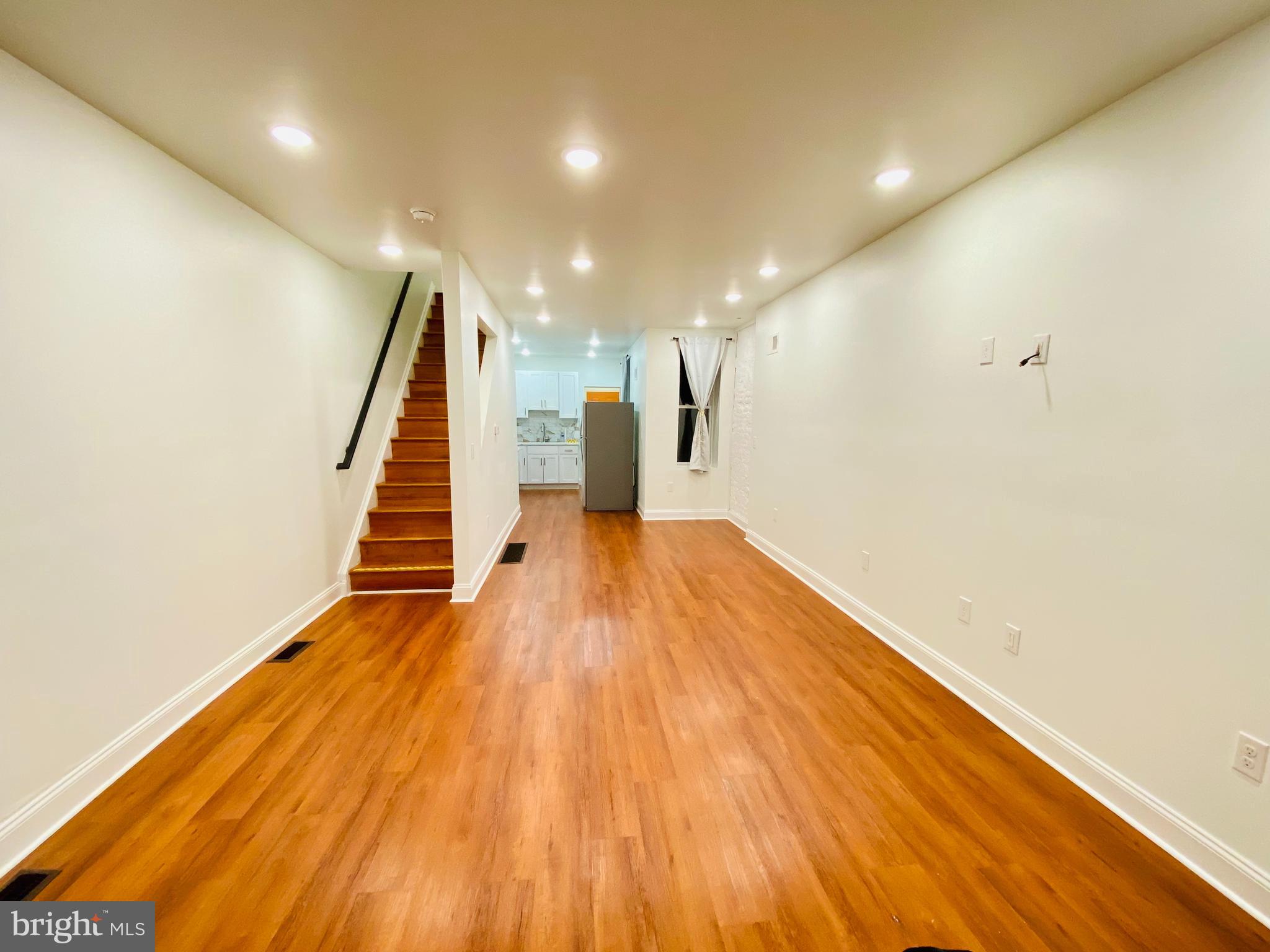 STRAWBERRY MANSION - Residential Lease