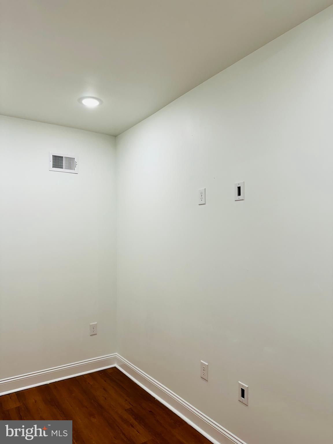 STRAWBERRY MANSION - Residential Lease