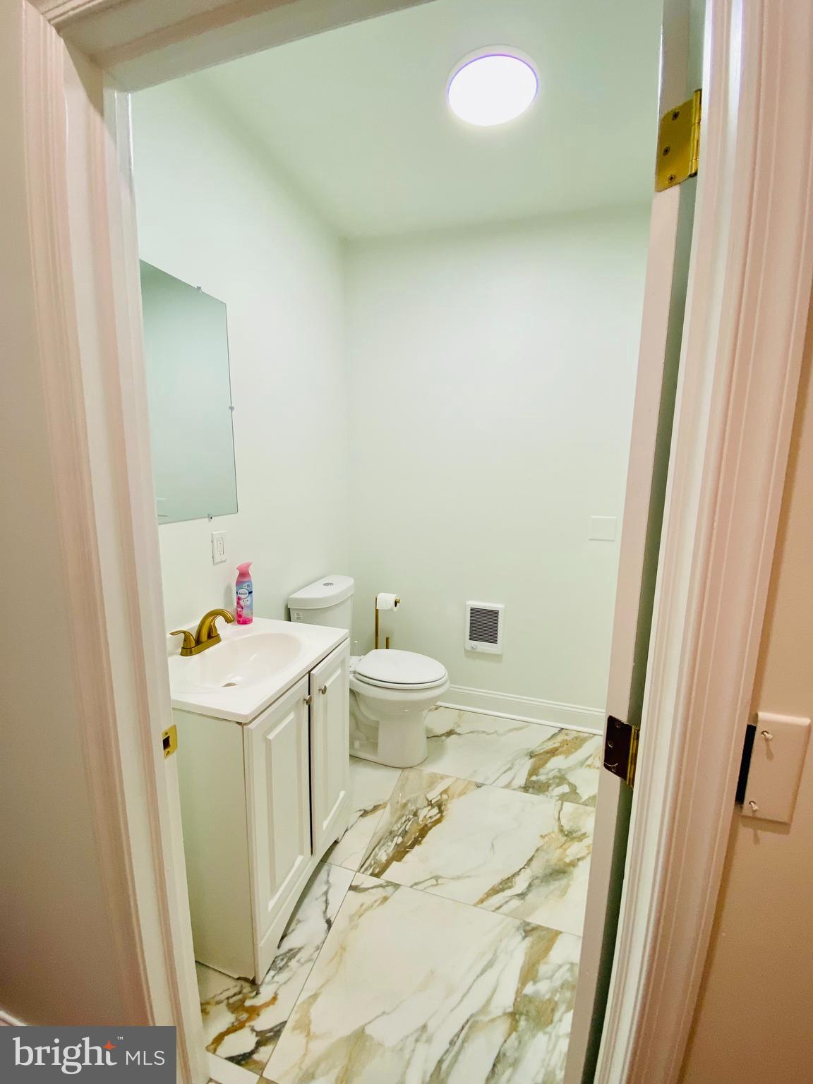 STRAWBERRY MANSION - Residential Lease