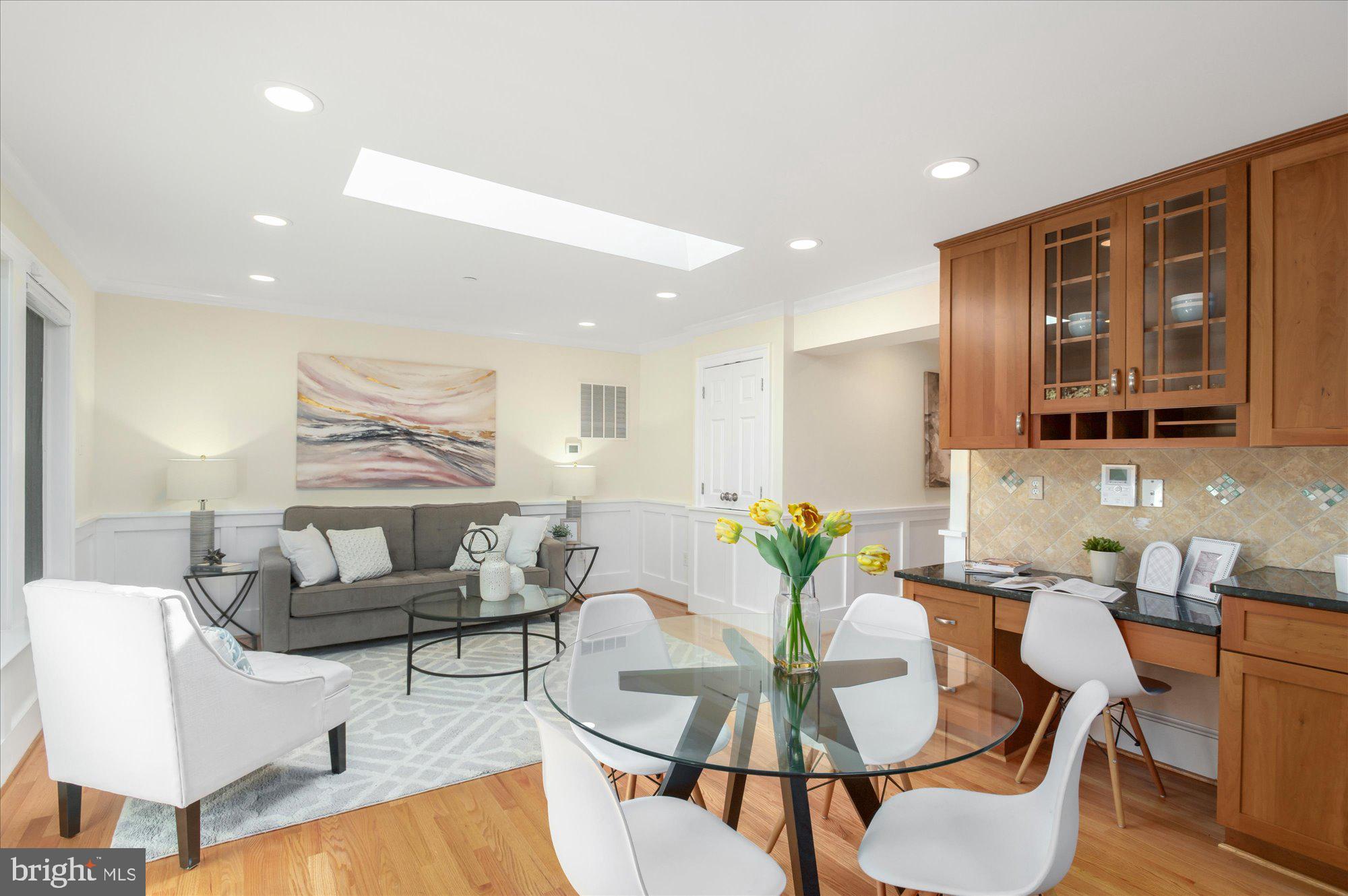 WOODACRES - Residential