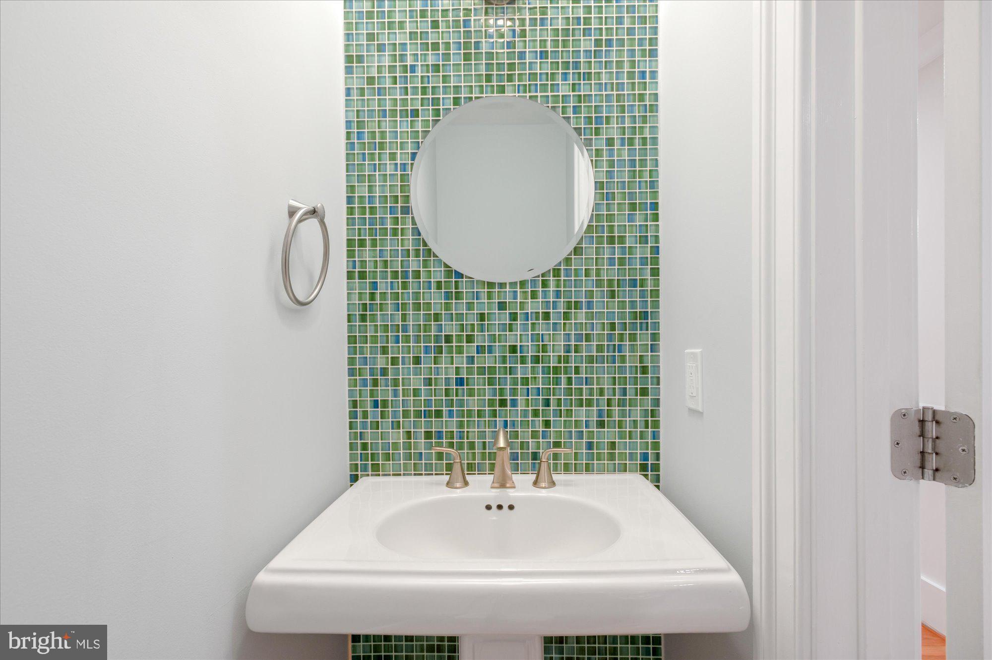 WOODACRES - Residential