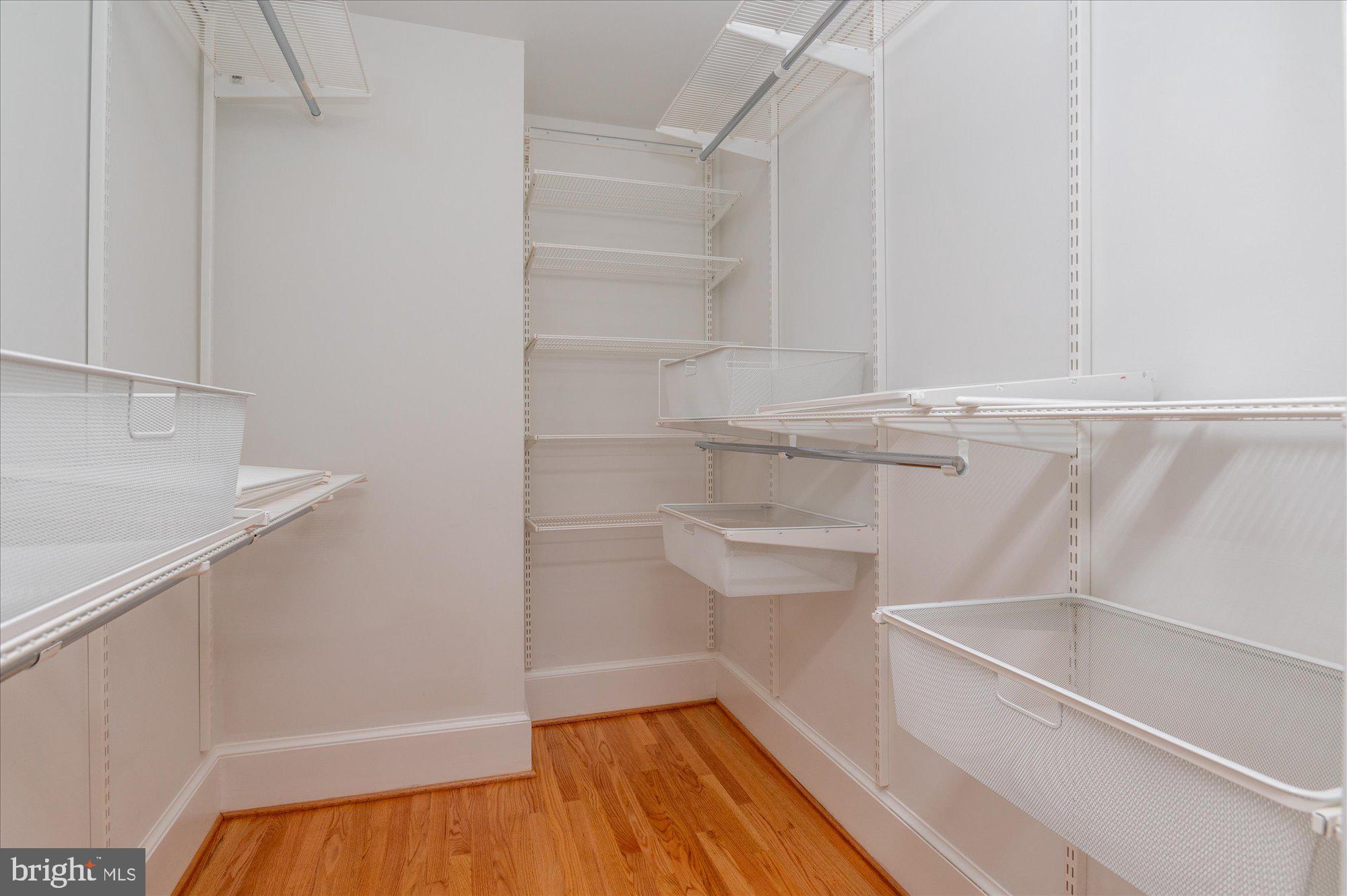 WOODACRES - Residential