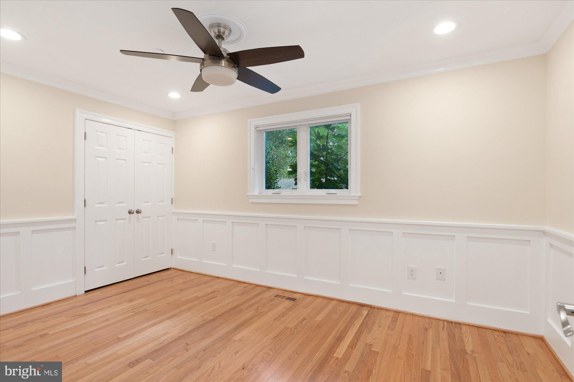 WOODACRES - Residential