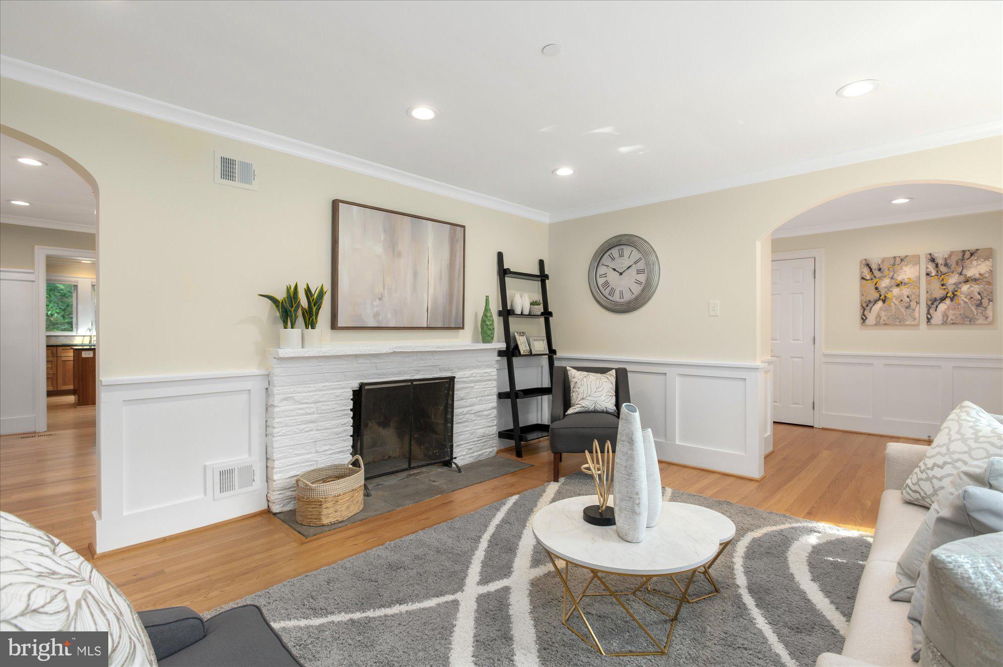 WOODACRES - Residential