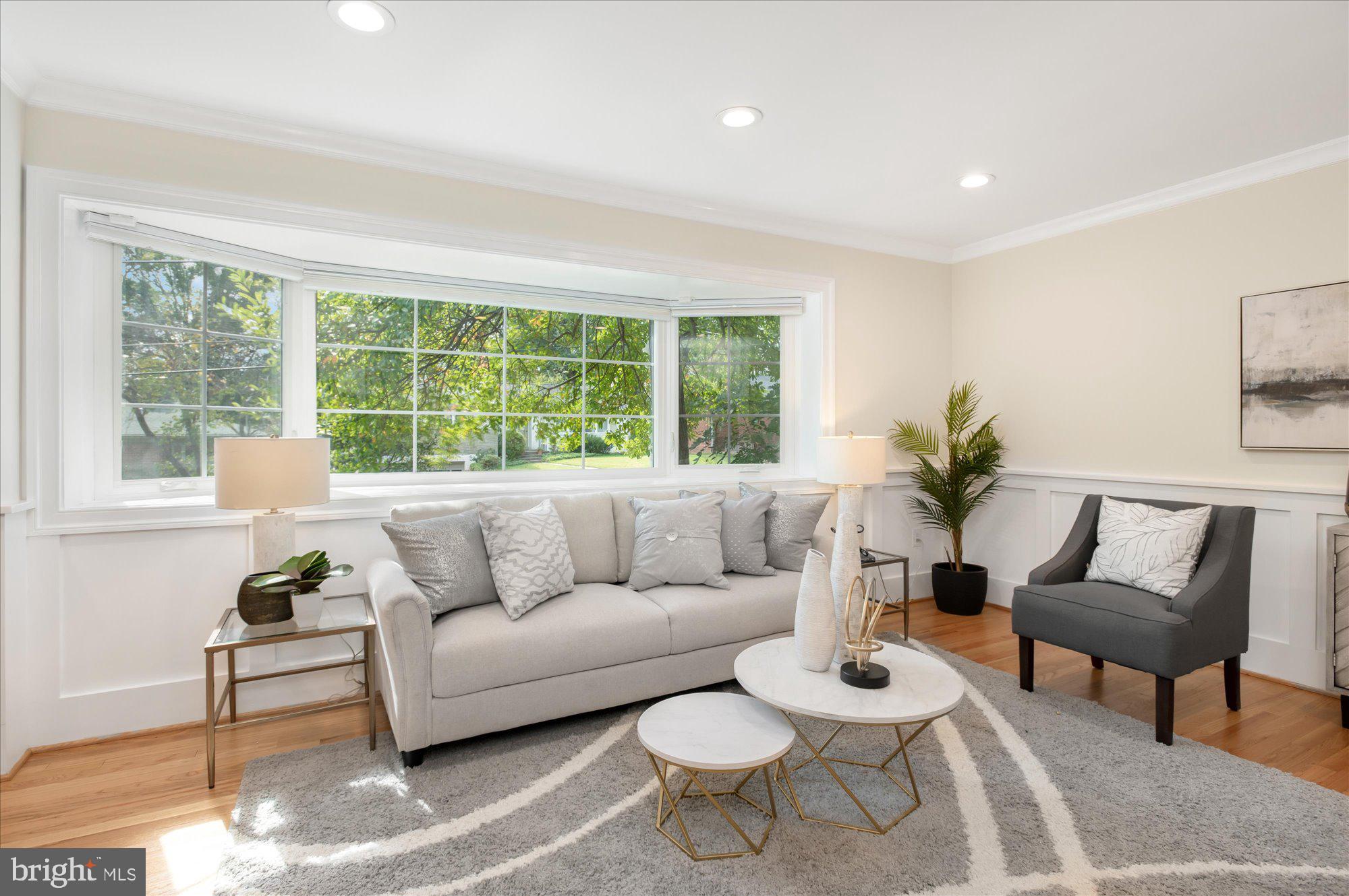 WOODACRES - Residential