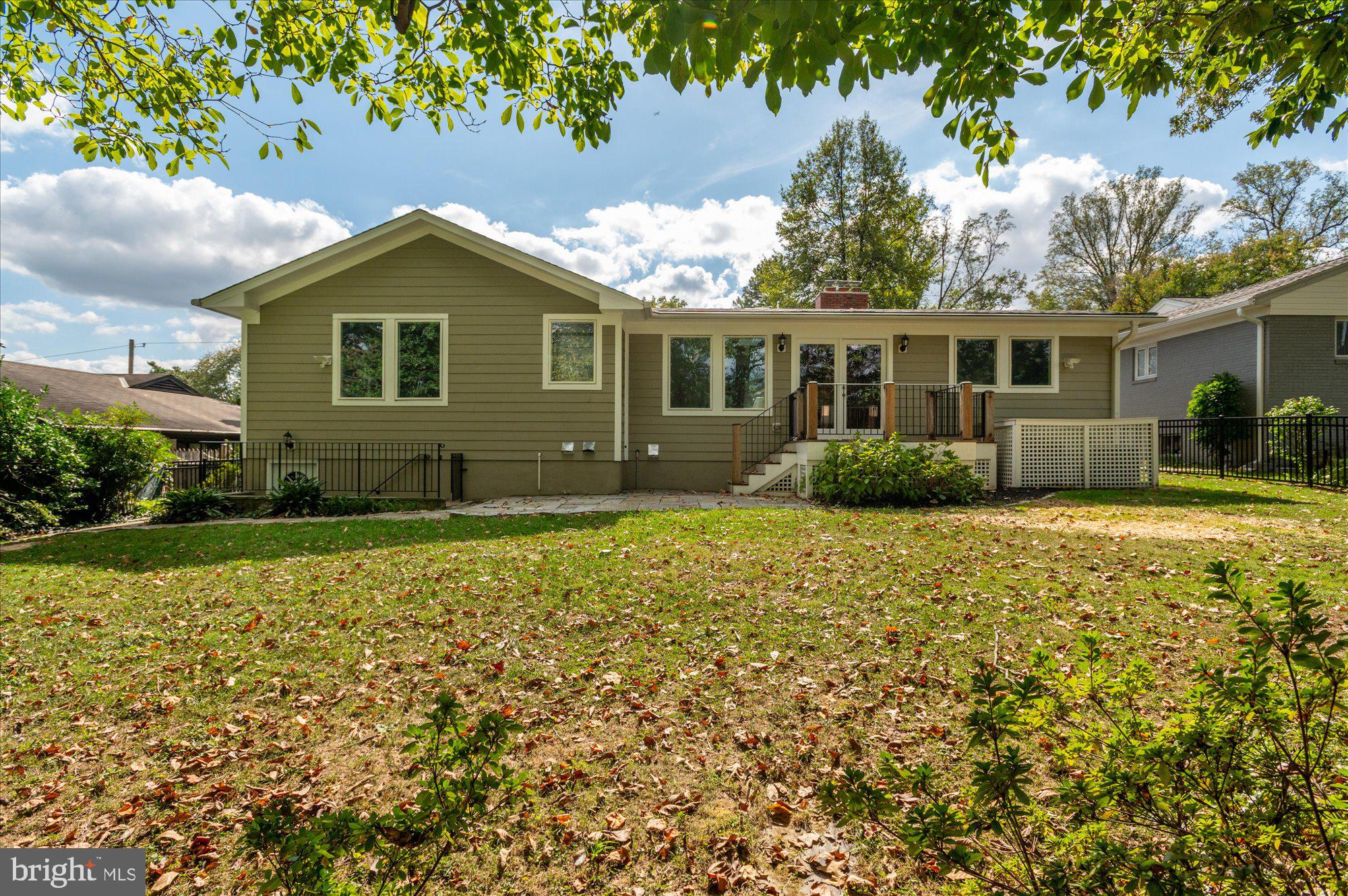 WOODACRES - Residential