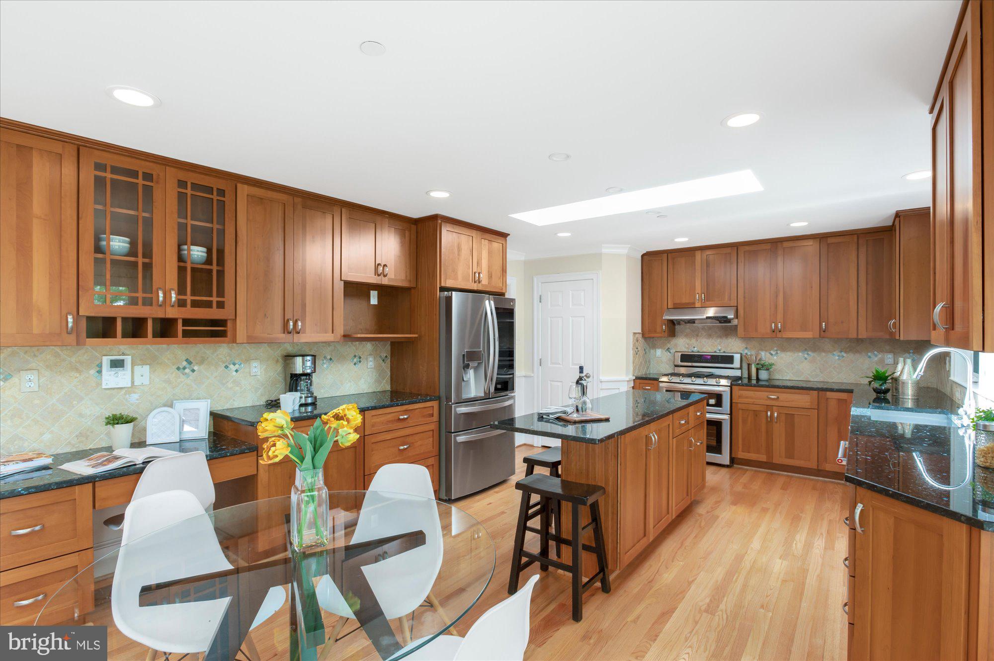 WOODACRES - Residential