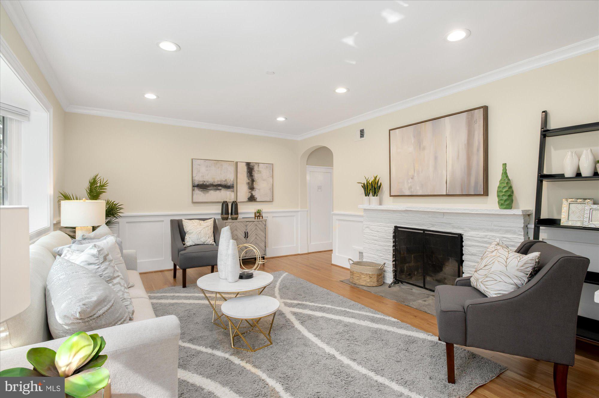 WOODACRES - Residential