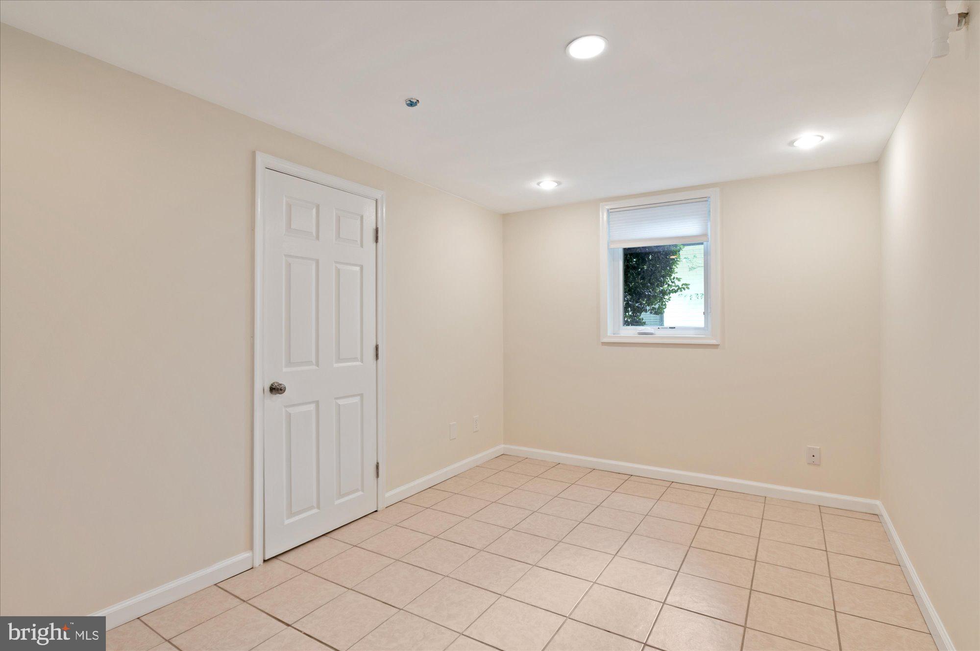 WOODACRES - Residential