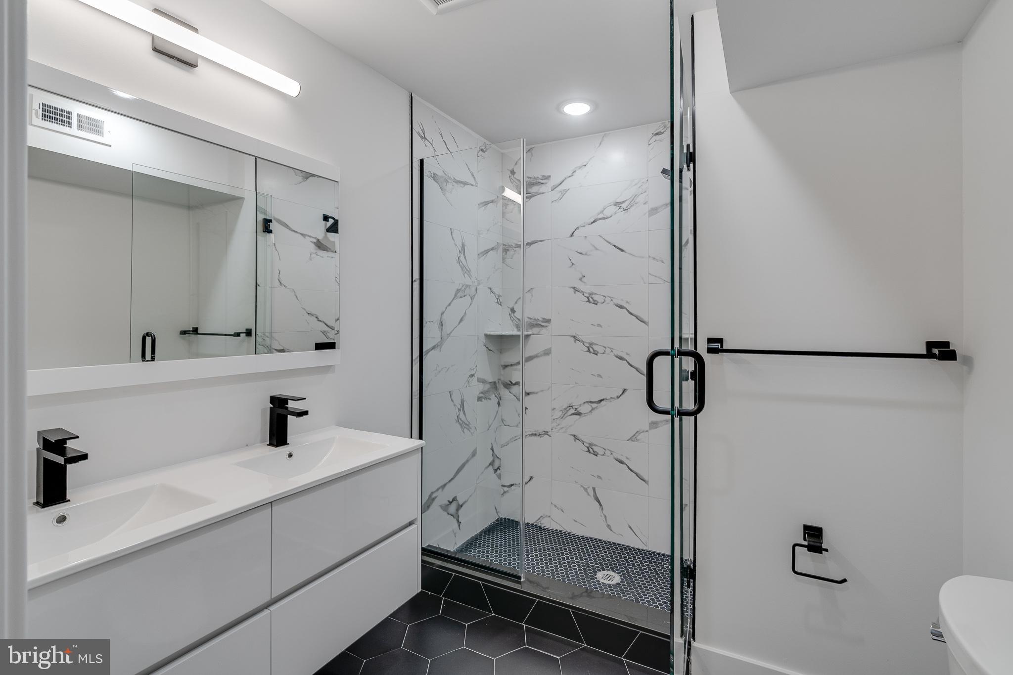 POINT BREEZE - Residential Income