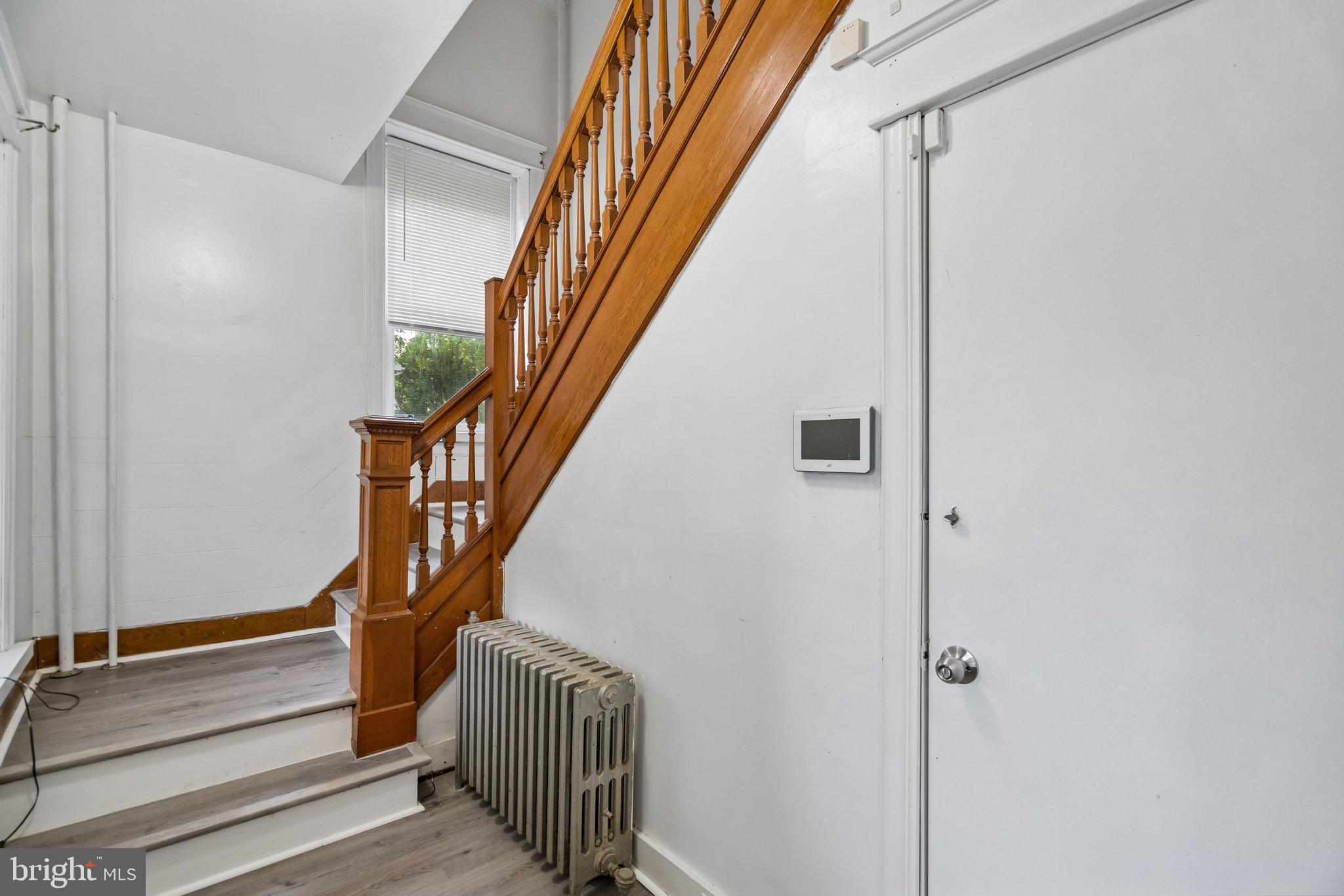 525 HARPER AVENUE UNIT B