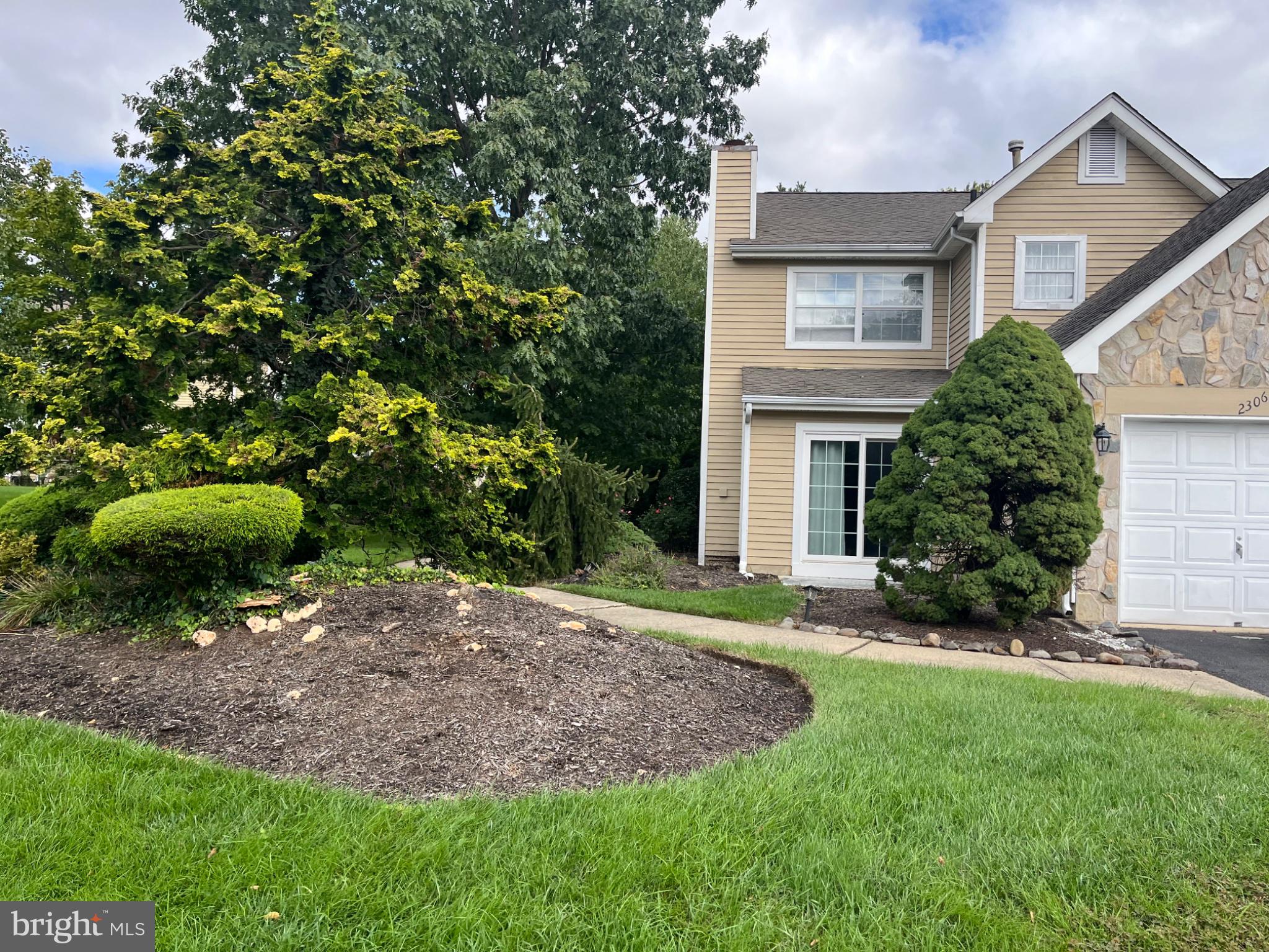 2306 ORCHARD HILL CIRCLE