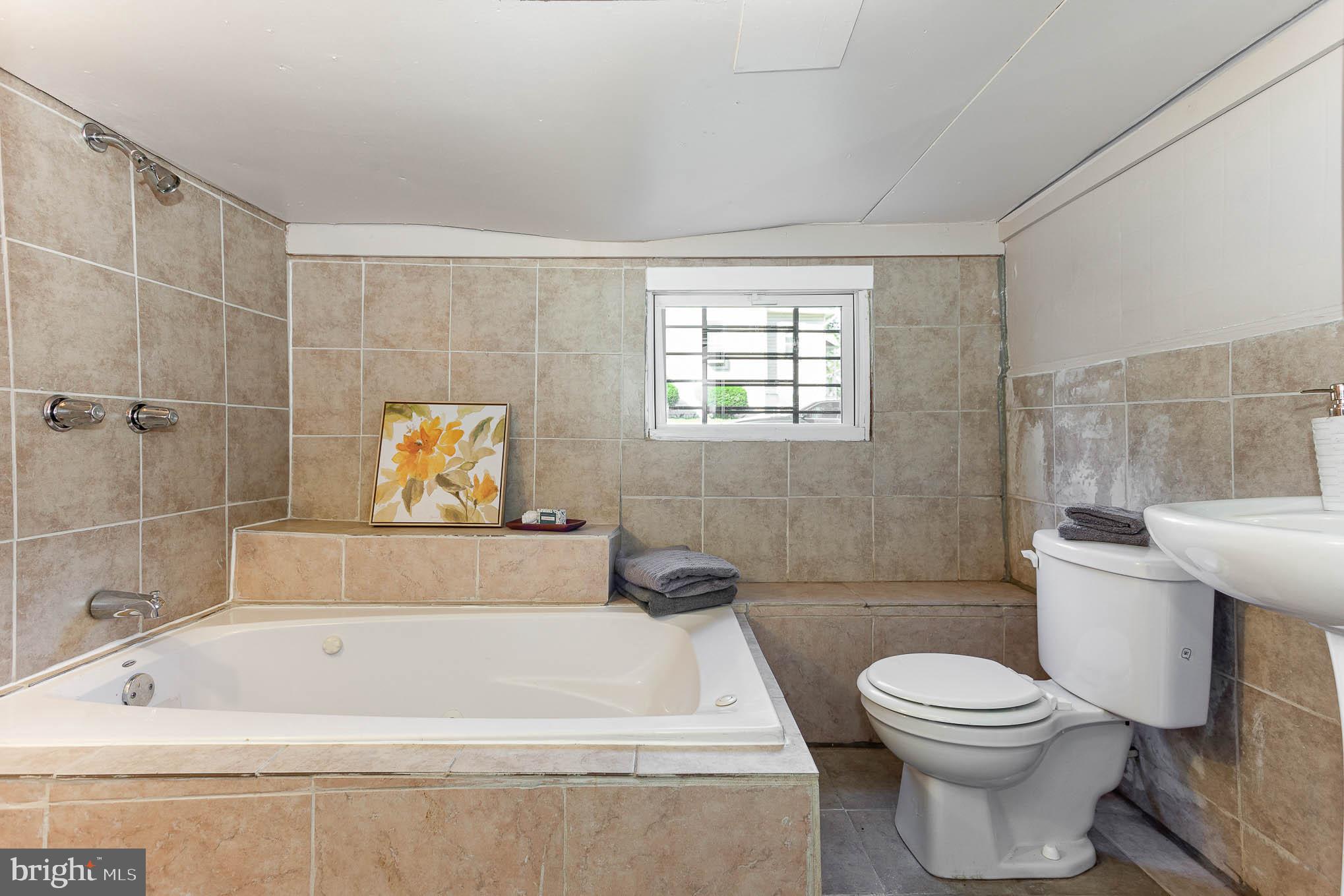 MOUNT WASHINGTON - Residential