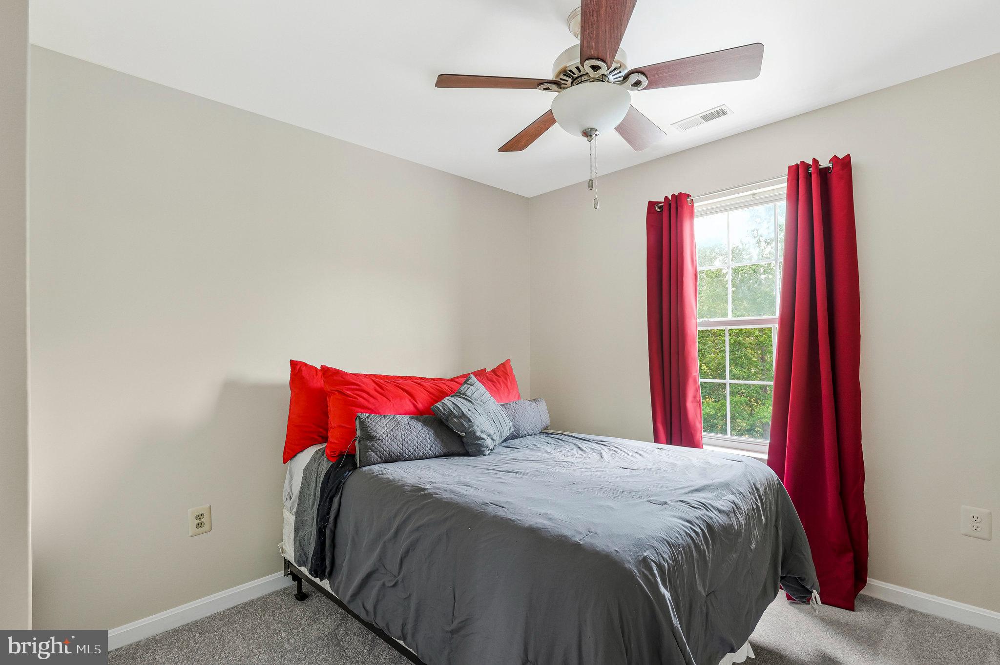 KINGS GRANT LA PLATA - Residential