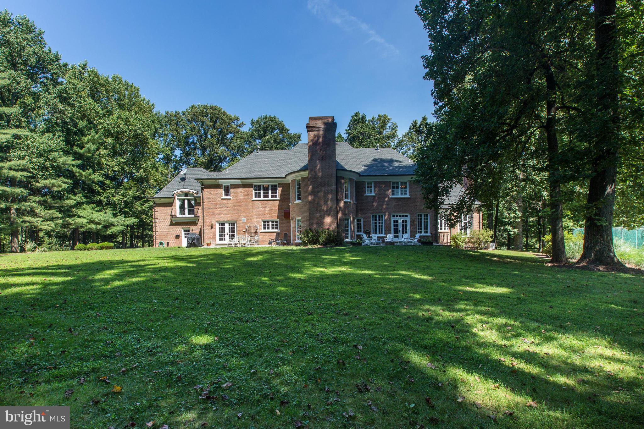 POTOMAC MANOR - Residential