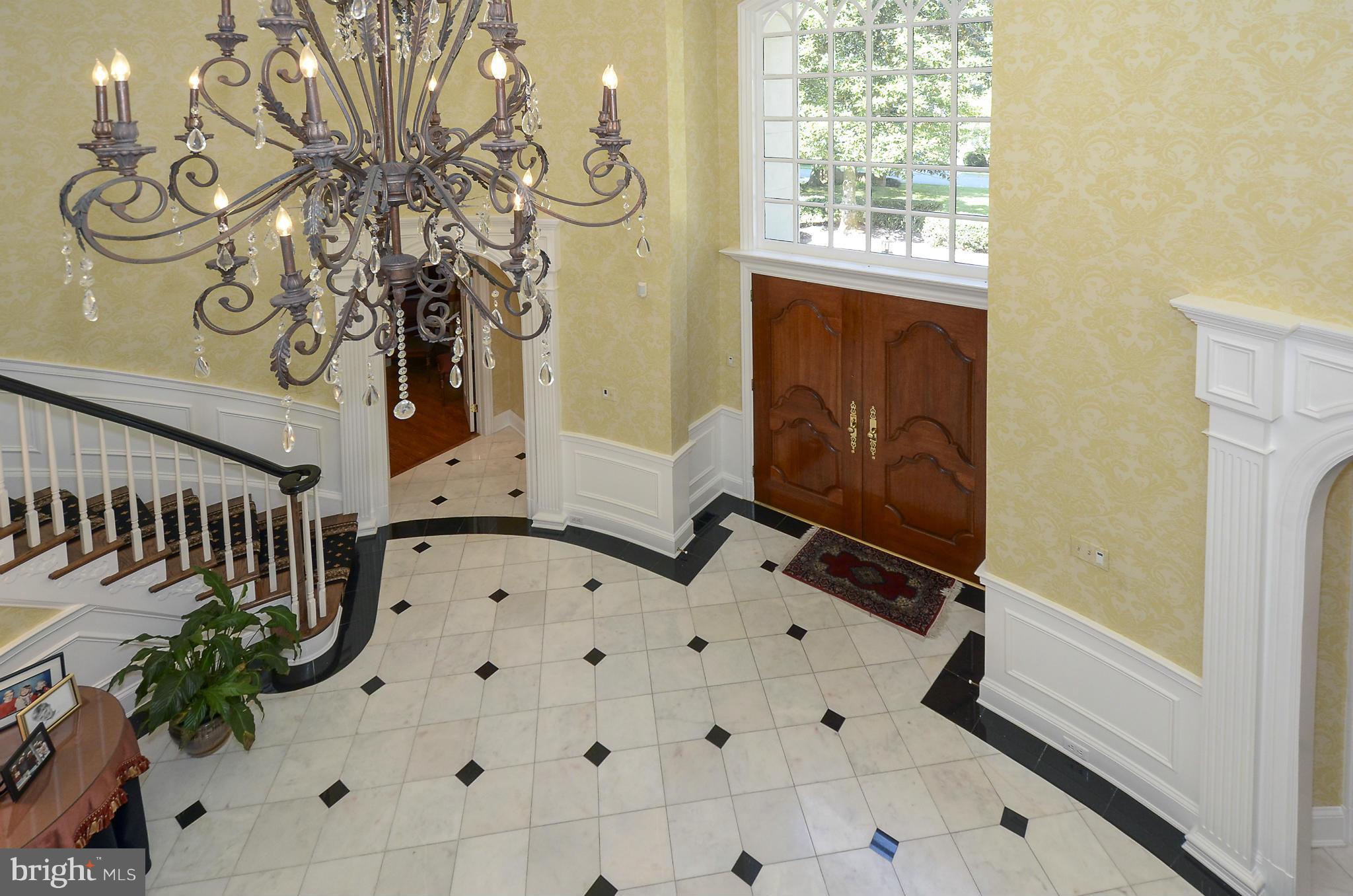 POTOMAC MANOR - Residential