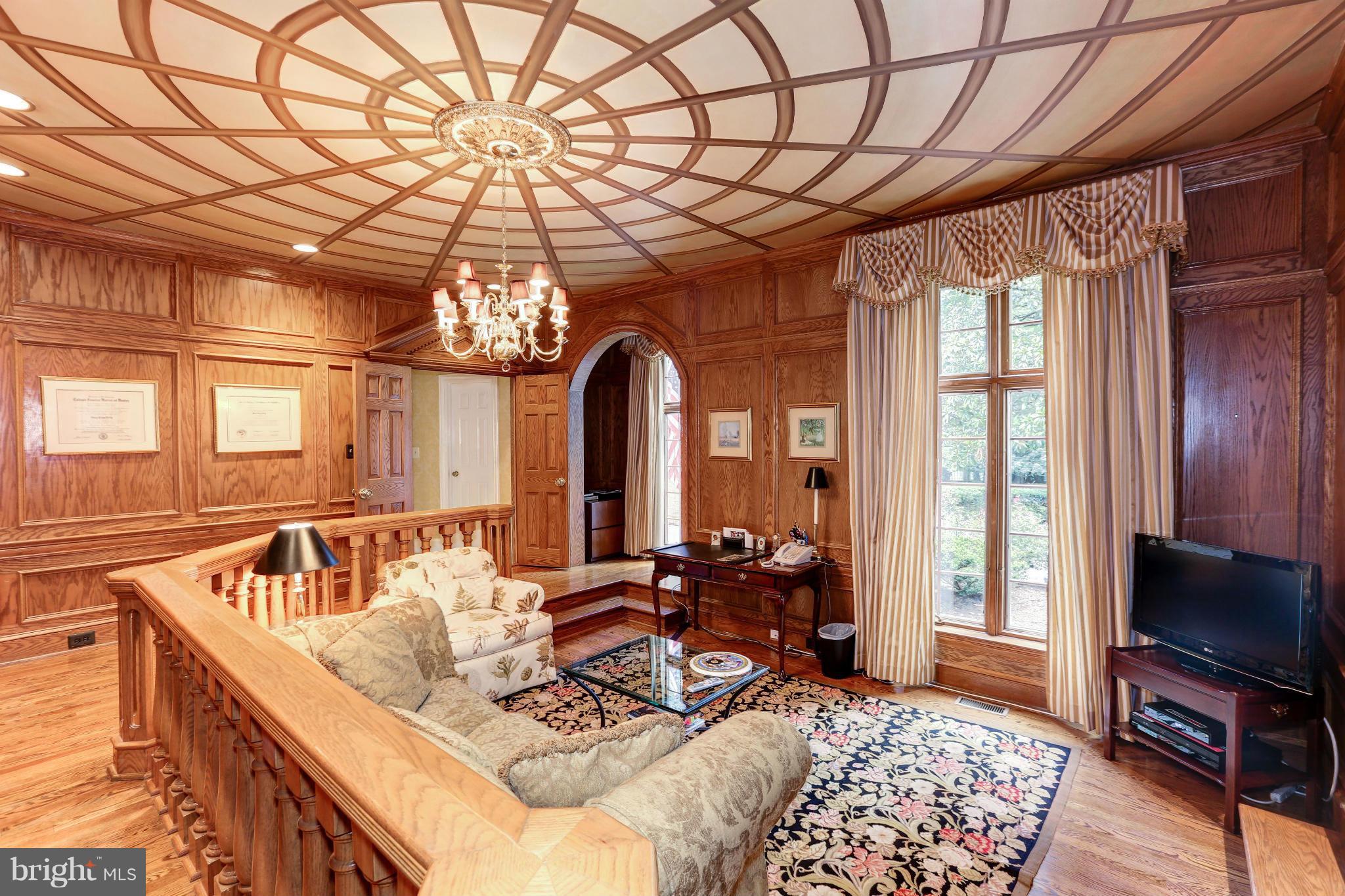 POTOMAC MANOR - Residential