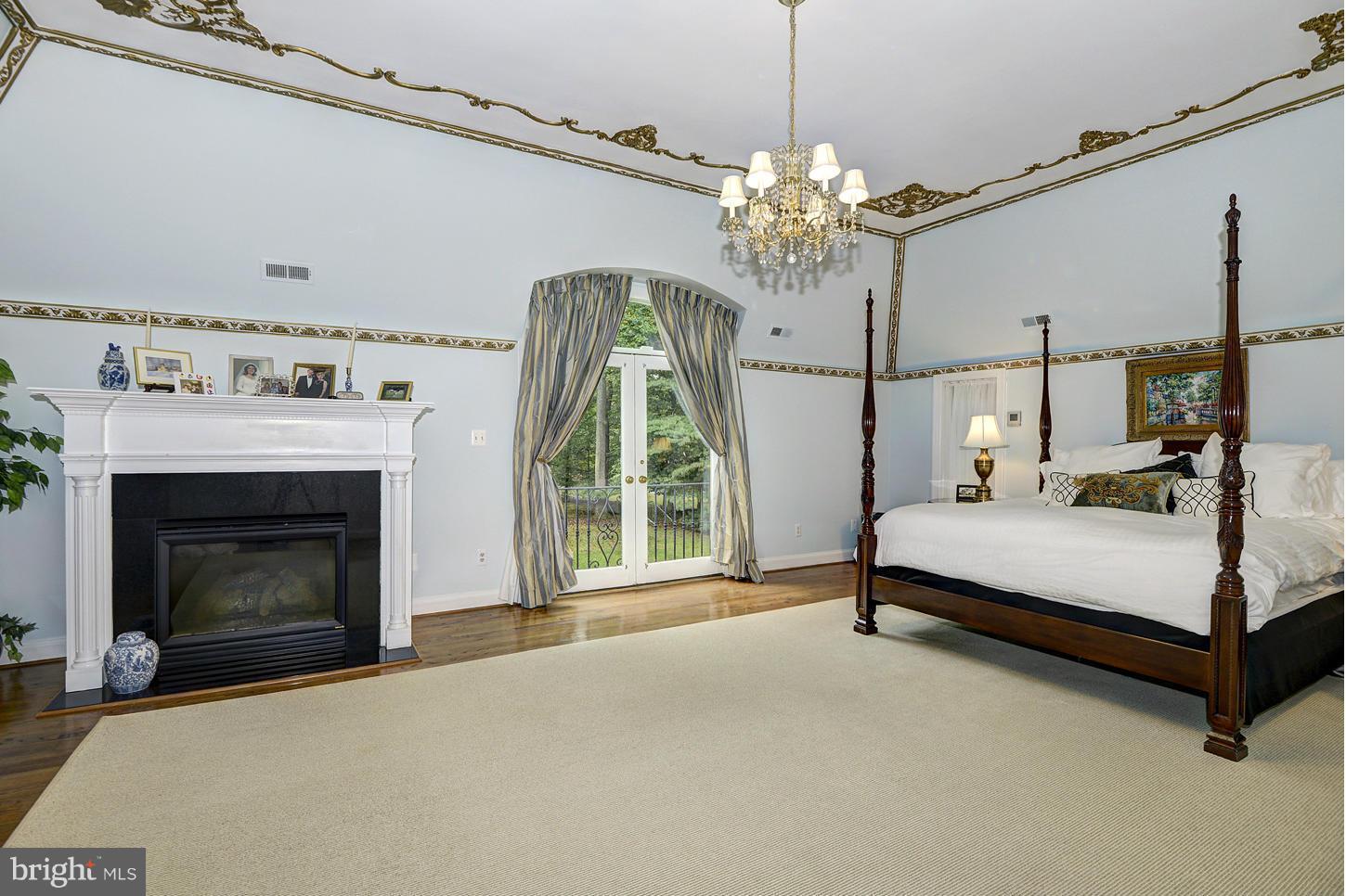 POTOMAC MANOR - Residential