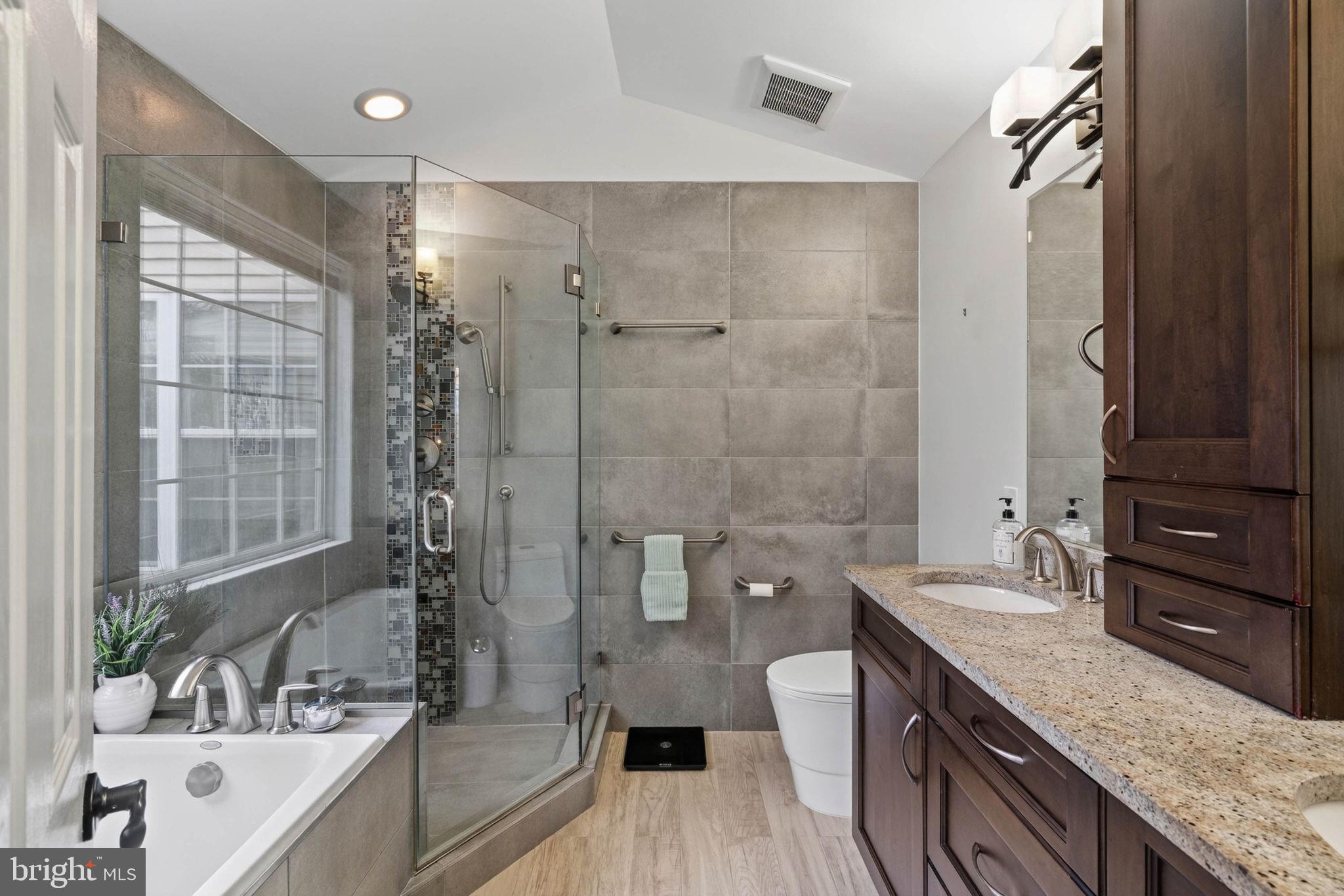 KINGSTOWNE - Residential