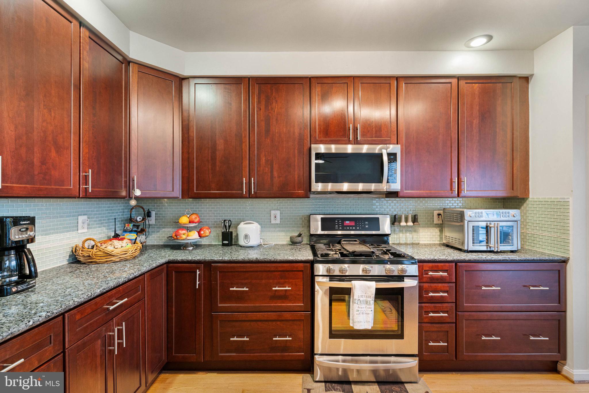 KINGSTOWNE - Residential