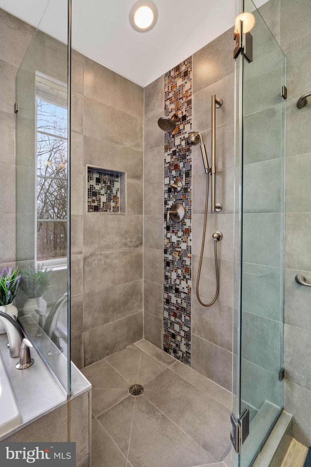 KINGSTOWNE - Residential