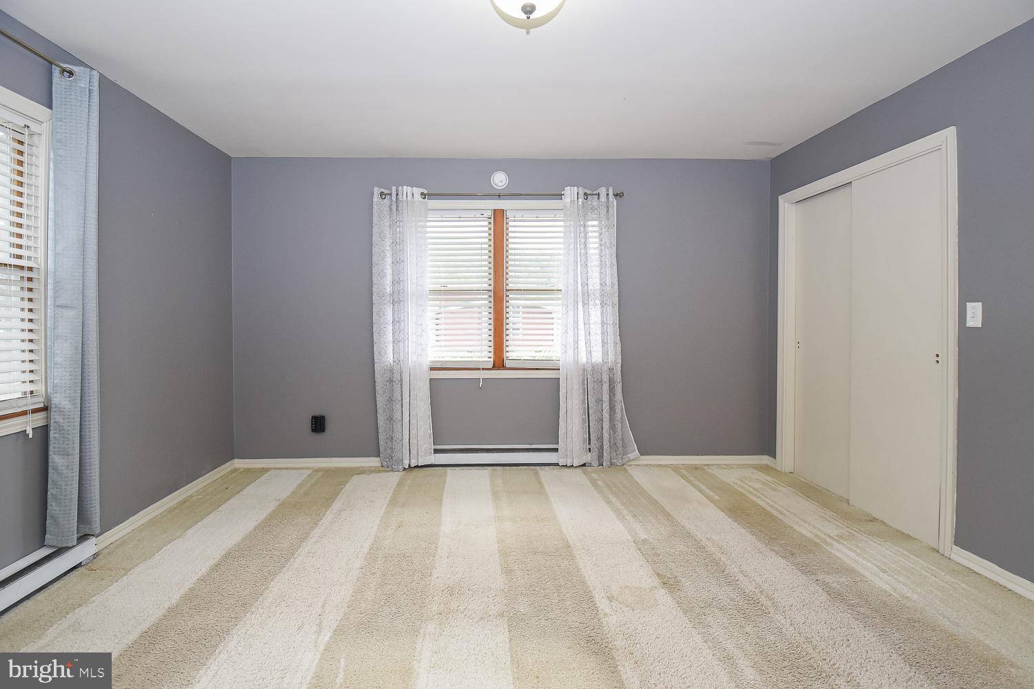 HAWTHORNE HEIGHTS - Residential