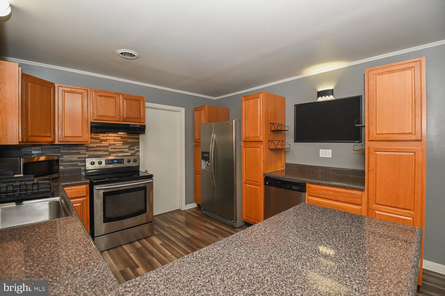 HAWTHORNE HEIGHTS - Residential